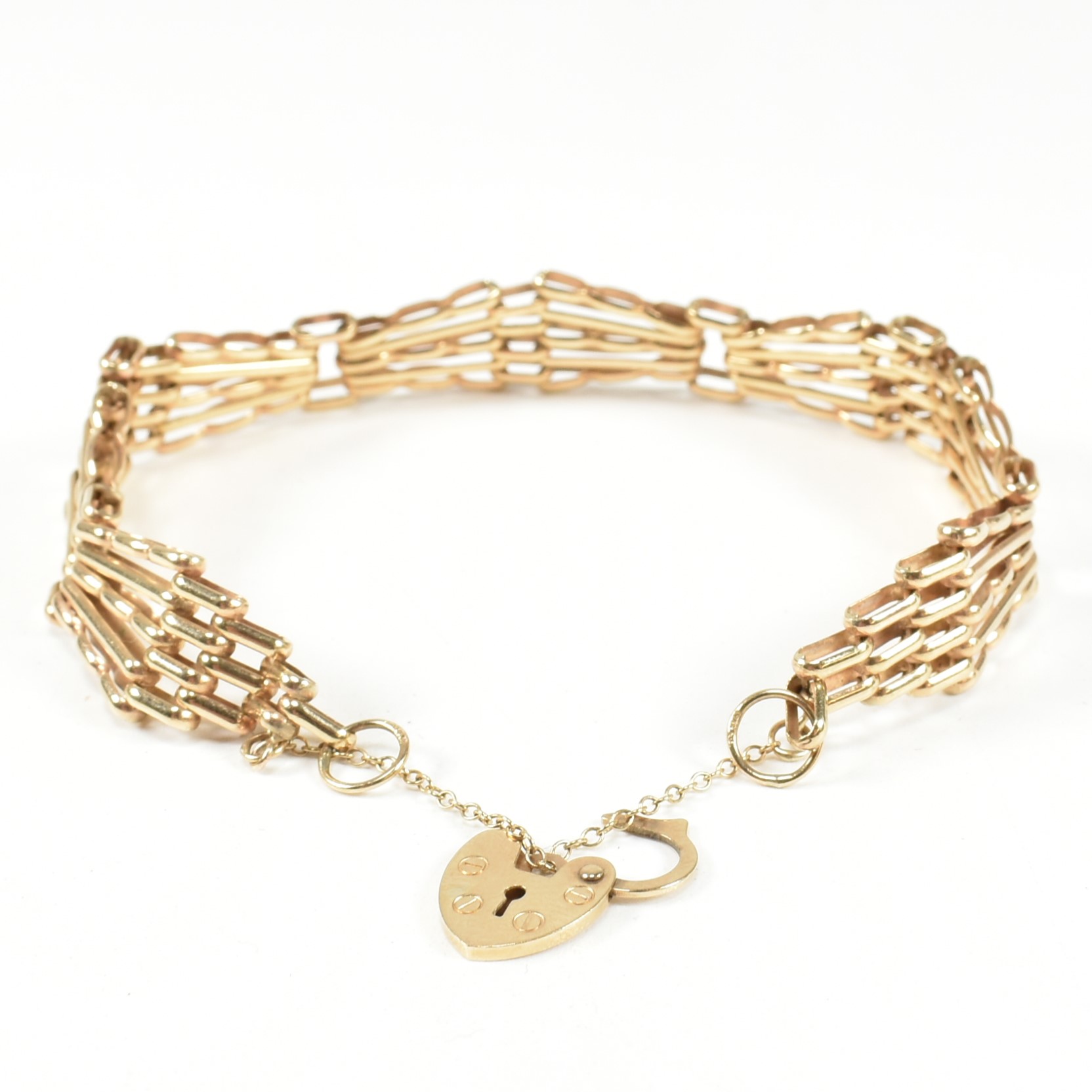 HALLMARKED 9CT GOLD GATE LINK BRACELET WITH HEART PADLOCK CLASP - Image 5 of 9