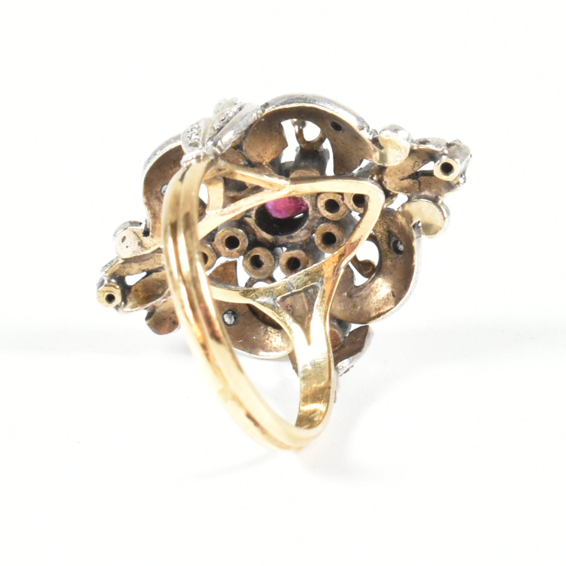 CONTINENTAL GOLD SILVER RUBY & DIAMOND CLUSTER RING - Image 4 of 6