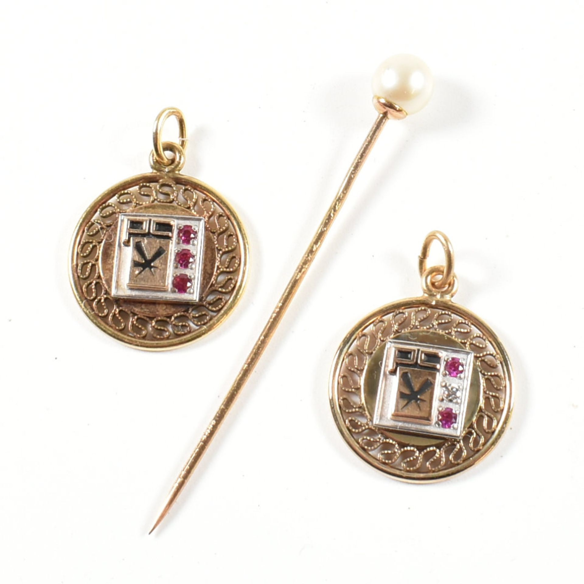 9CT GOLD & PEARL STICK PIN & TWO GOLD FILLED SERVICE MEDALS