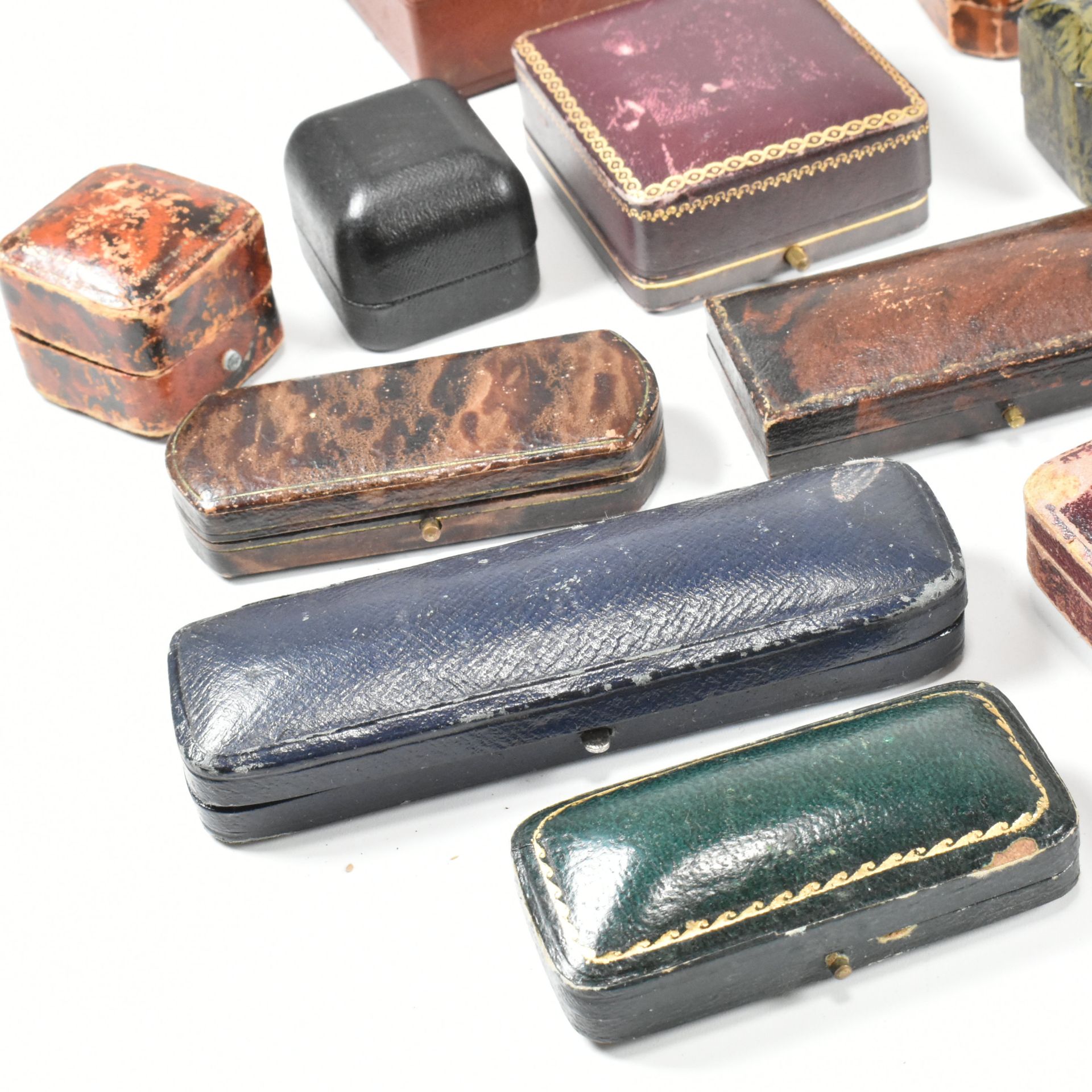 COLLECTION OF VINTAGE JEWELLERY BOXES - Image 3 of 14