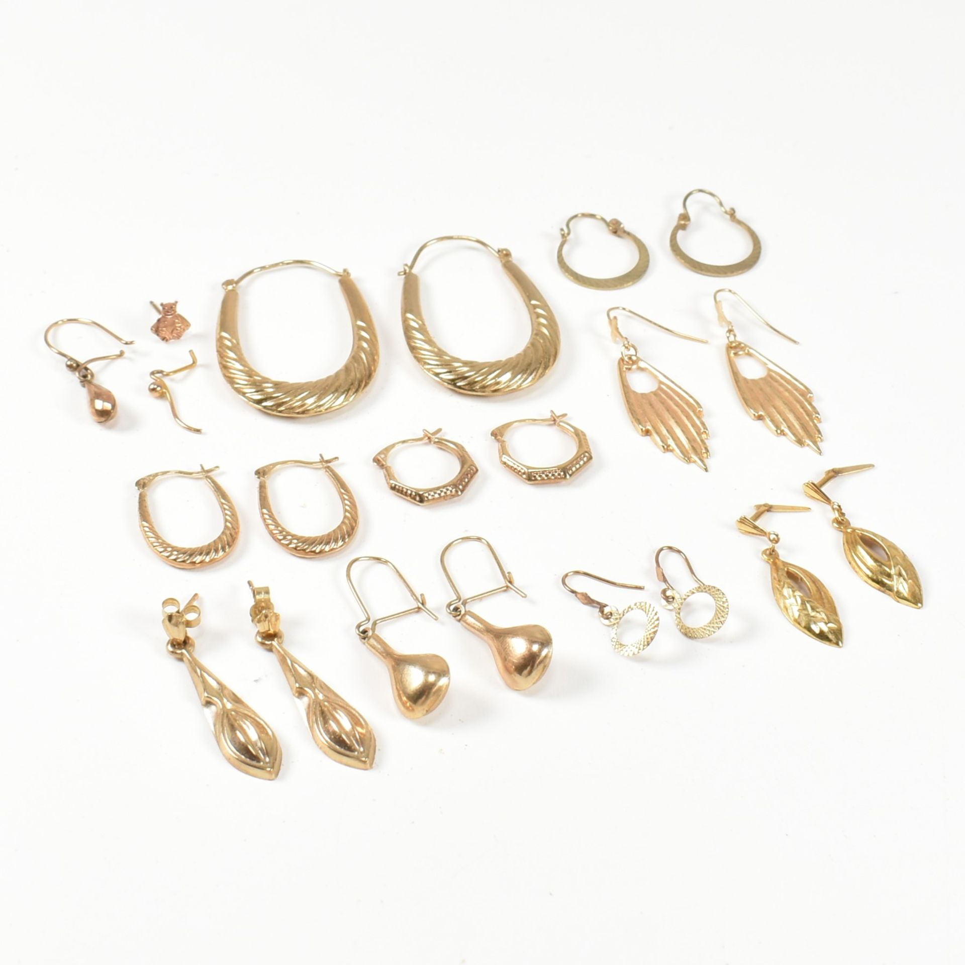 COLLECTION OF 9CT GOLD HOOP & PENDANT EARRINGS