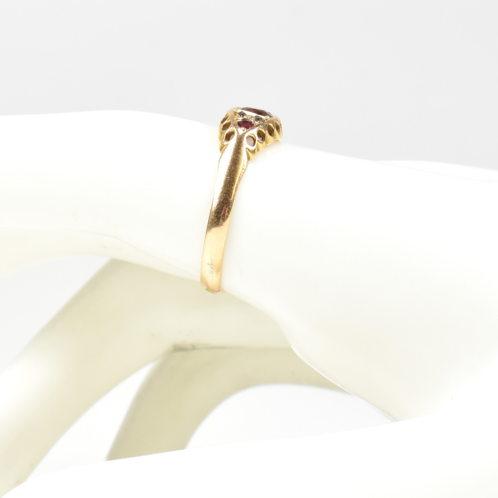 EDWARDIAN 18CT GOLD RUBY & DIAMOND RING - Image 9 of 9