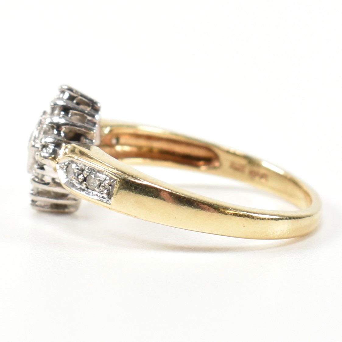 HALLMARKED 9CT GOLD & DIAMOND CLUSTER RING - Image 6 of 9
