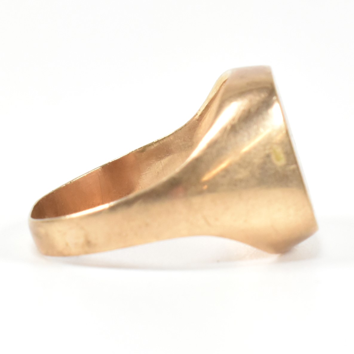 HALLMARKED 9CT GOLD ENGRAVED SIGNET RING - Image 7 of 9