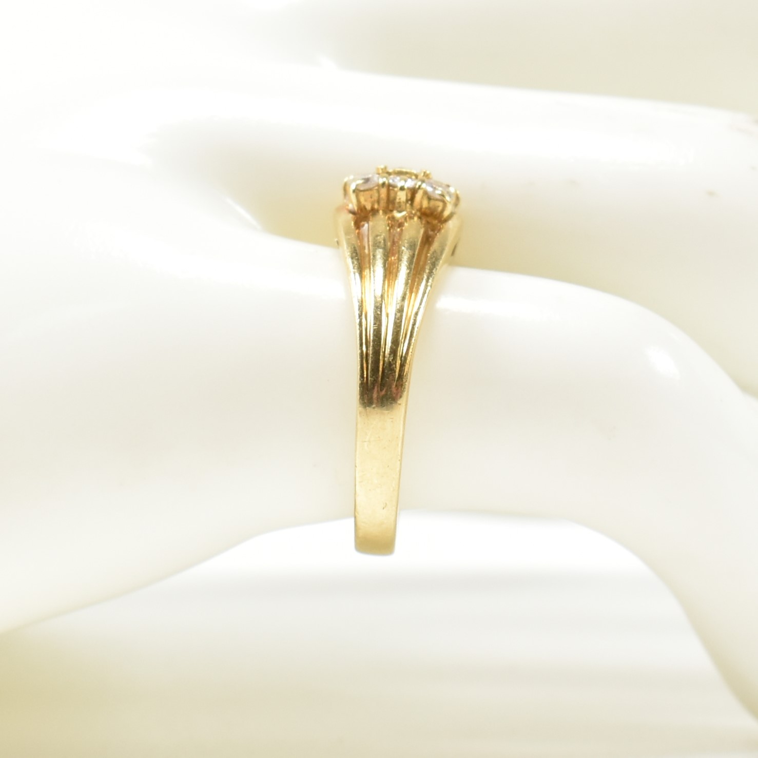 HALLMARKED 18CT GOLD & DIAMOND SIGNET RING - Image 11 of 11