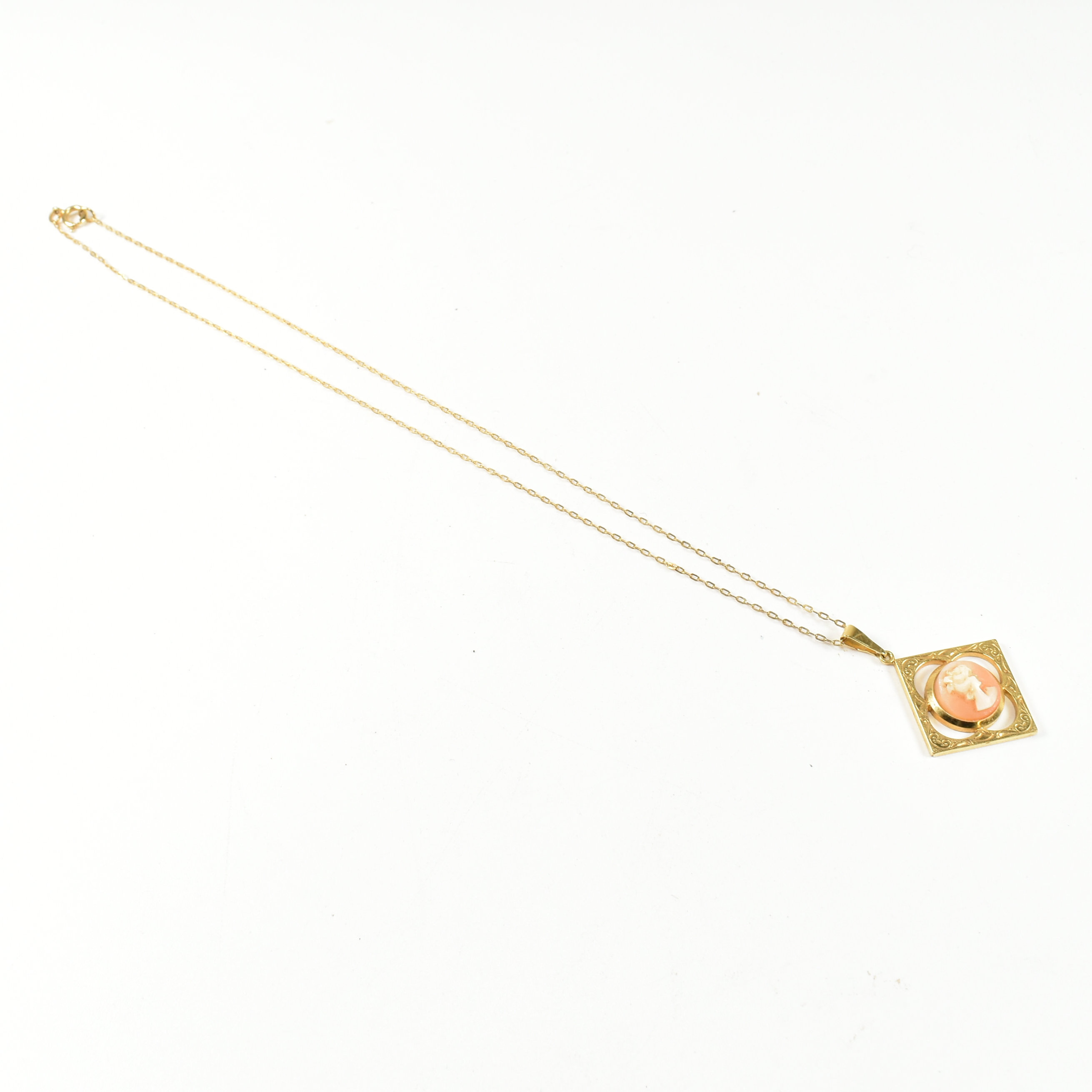 9CT GOLD CAMEO PENDANT NECKLACE - Image 2 of 5