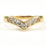 HALLMARKED 18CT GOLD & DIAMOND WISHBONE RING