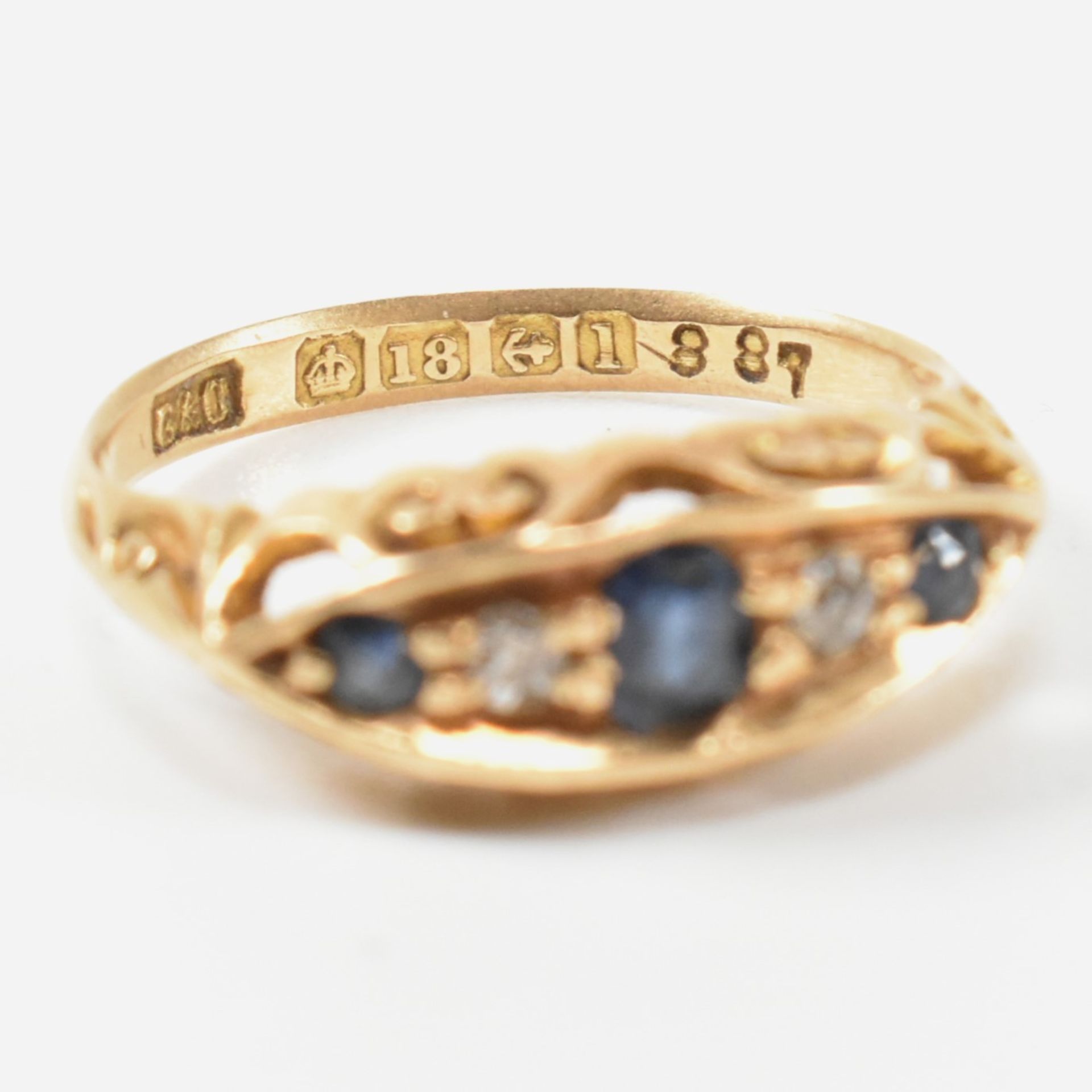 EDWARDIAN HALLMARKED 18CT GOLD SAPPHIRE & DIAMOND BOAT RING - Bild 9 aus 10