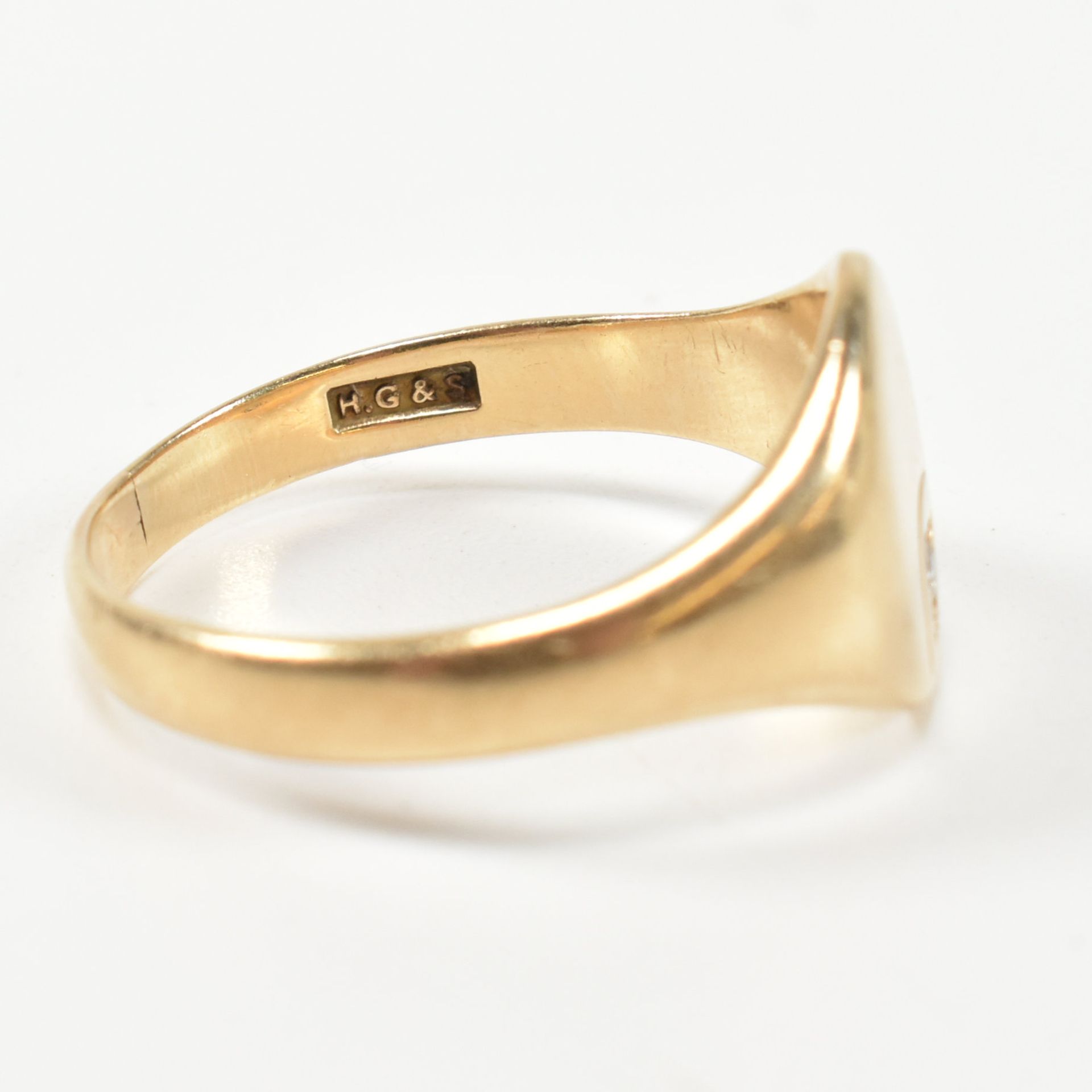 HALLMARKED 9CT GOLD & CZ SIGNET RING - Image 8 of 10