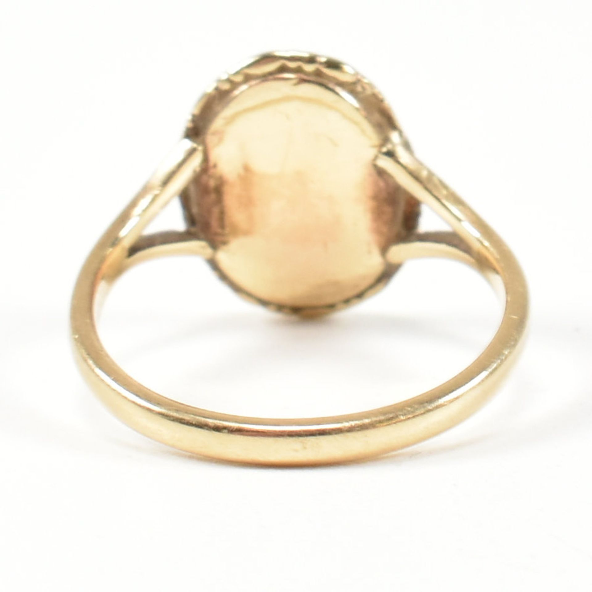19TH CENTURY GOLD CAMEO RING - Image 5 of 6