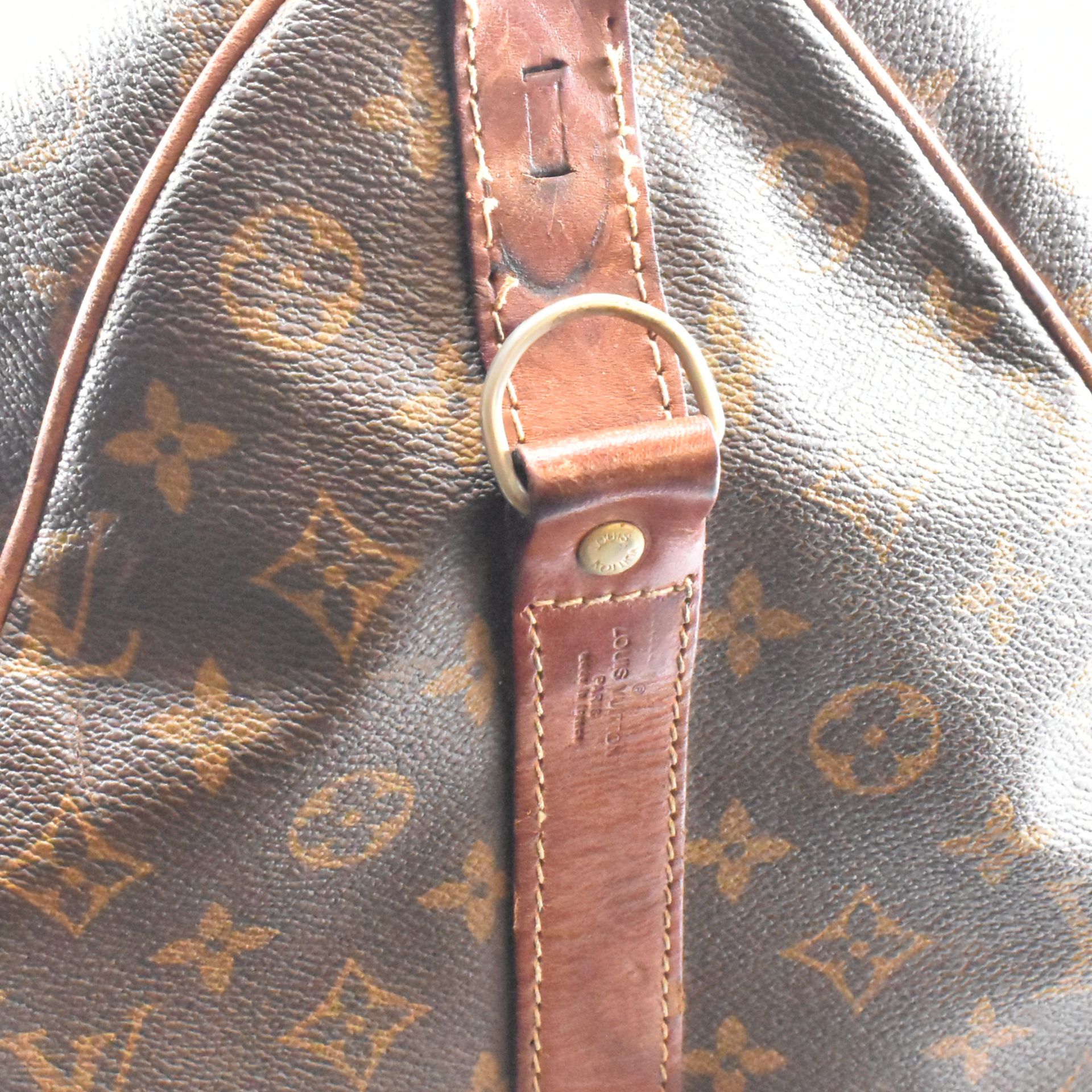 LOUIS VUITTON KEEPALL BANDOULIERE 55 MONOGRAM TRAVEL BAG - Image 5 of 14