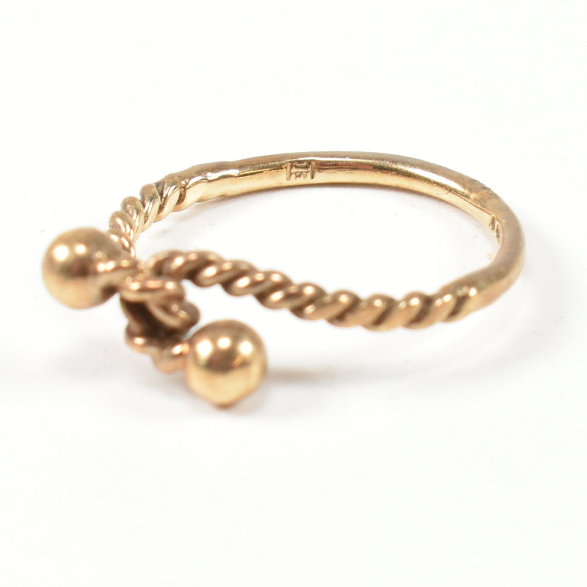 HALLMARKED 9CT GOLD ROPE TWIST RING - Image 6 of 8