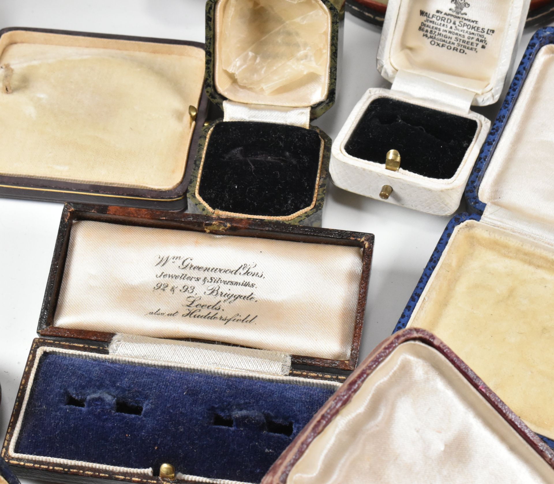 COLLECTION OF VINTAGE JEWELLERY BOXES - Image 10 of 14