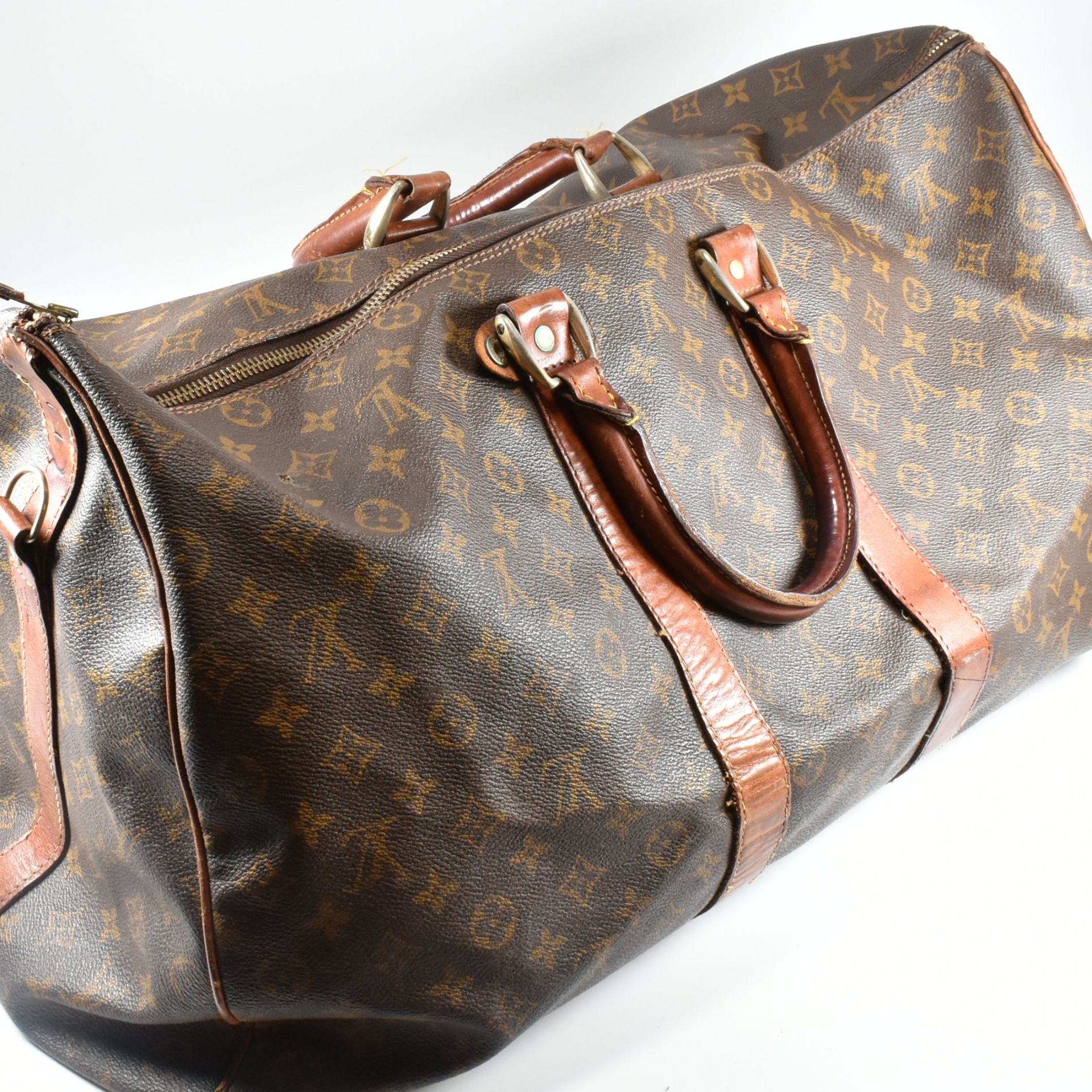 LOUIS VUITTON KEEPALL BANDOULIERE 55 MONOGRAM TRAVEL BAG - Image 3 of 14