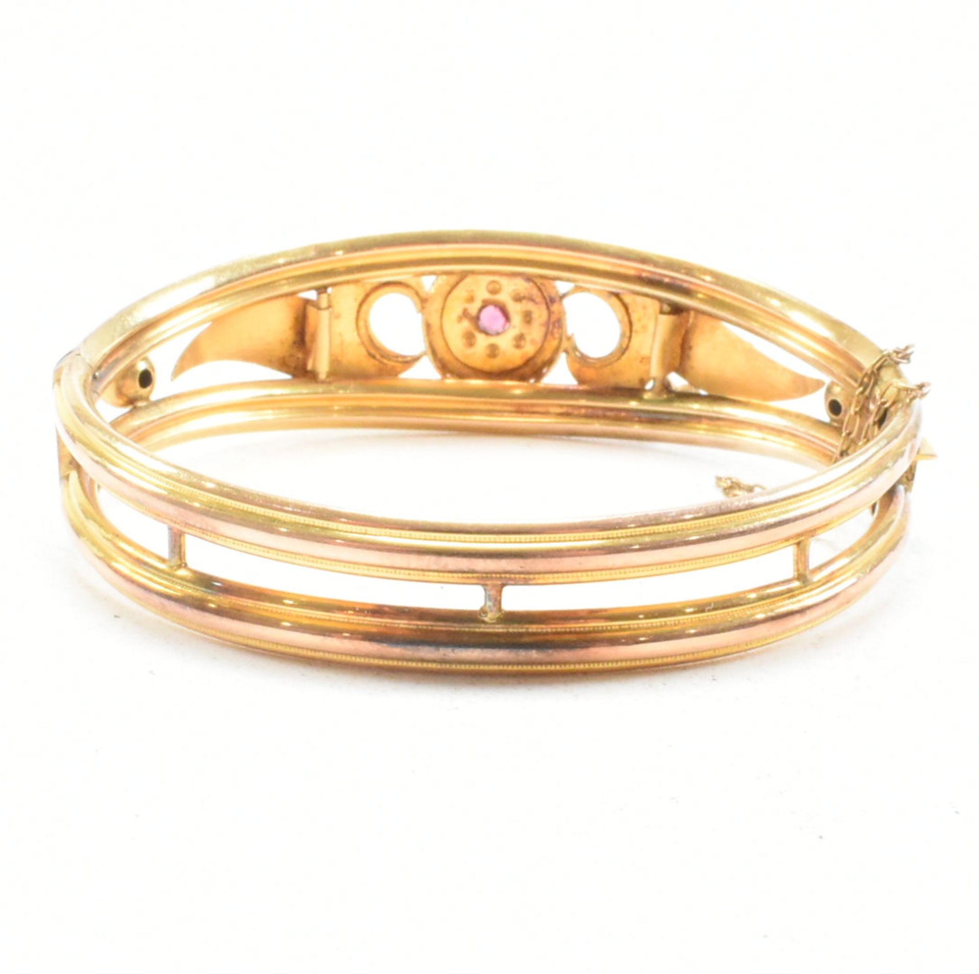 19TH CENTURY GOLD DIAMOND & GEM SET BANGLE - Image 3 of 7