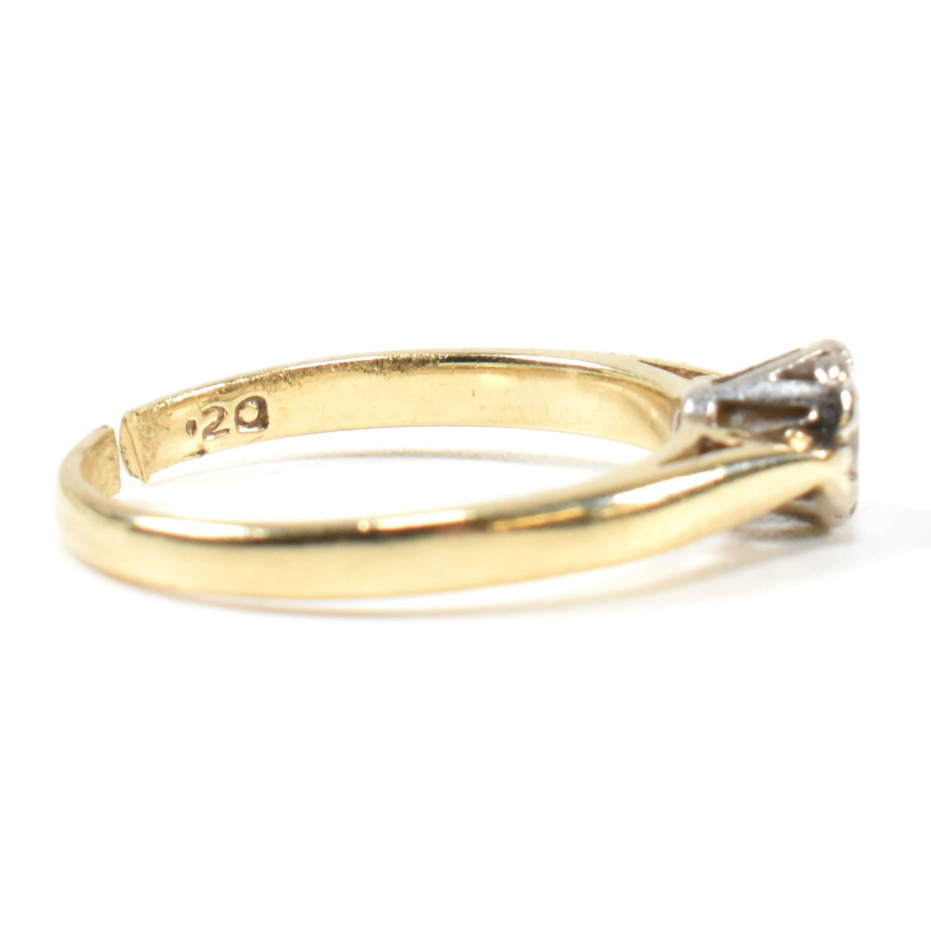 HALLMARKED 9CT GOLD & DIAMOND SOLITAIRE RING - Image 5 of 10