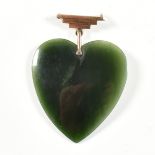 GOLD & NEPHRITE JADE HEART PENDANT BROOCH PIN