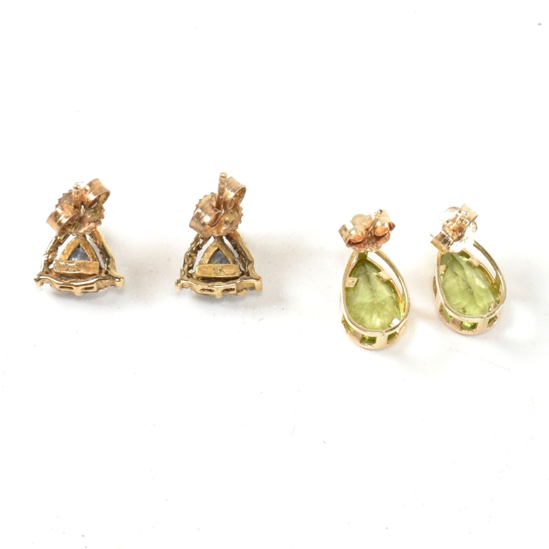 TWO PAIRS OF 9CT GOLD & GEM SET STUD EARRINGS - Image 3 of 4