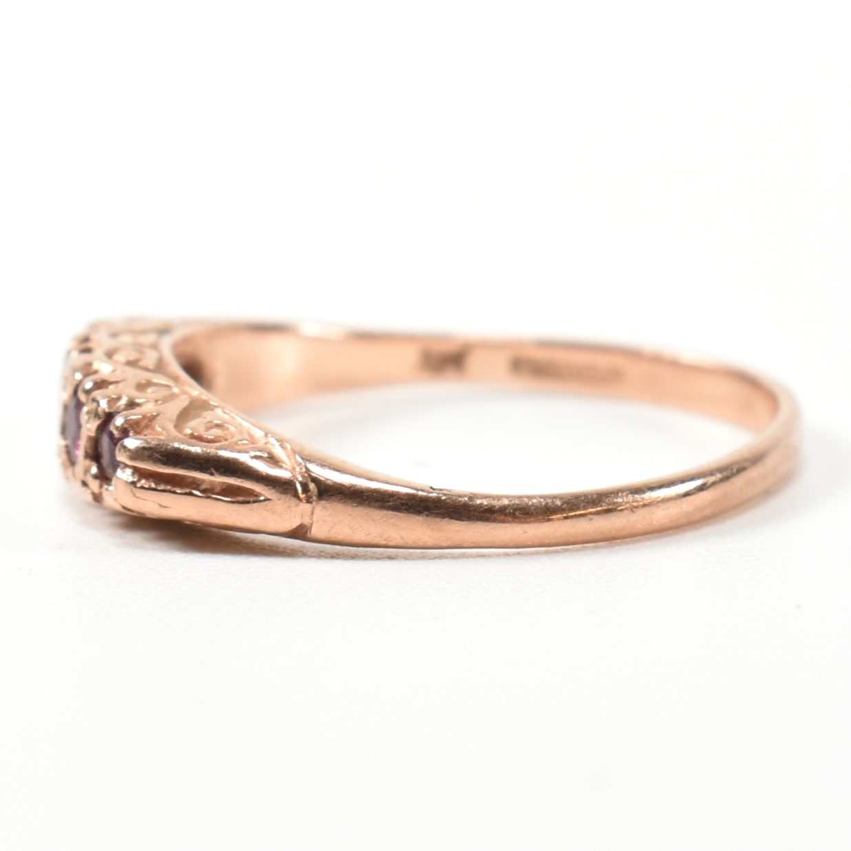 HALLMARKED 9CT ROSE GOLD & RUBY FIVE STONE GYPSY RING - Image 4 of 9