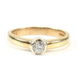 HALLMARKED 9CT GOLD & DIAMOND SOLITAIRE RING