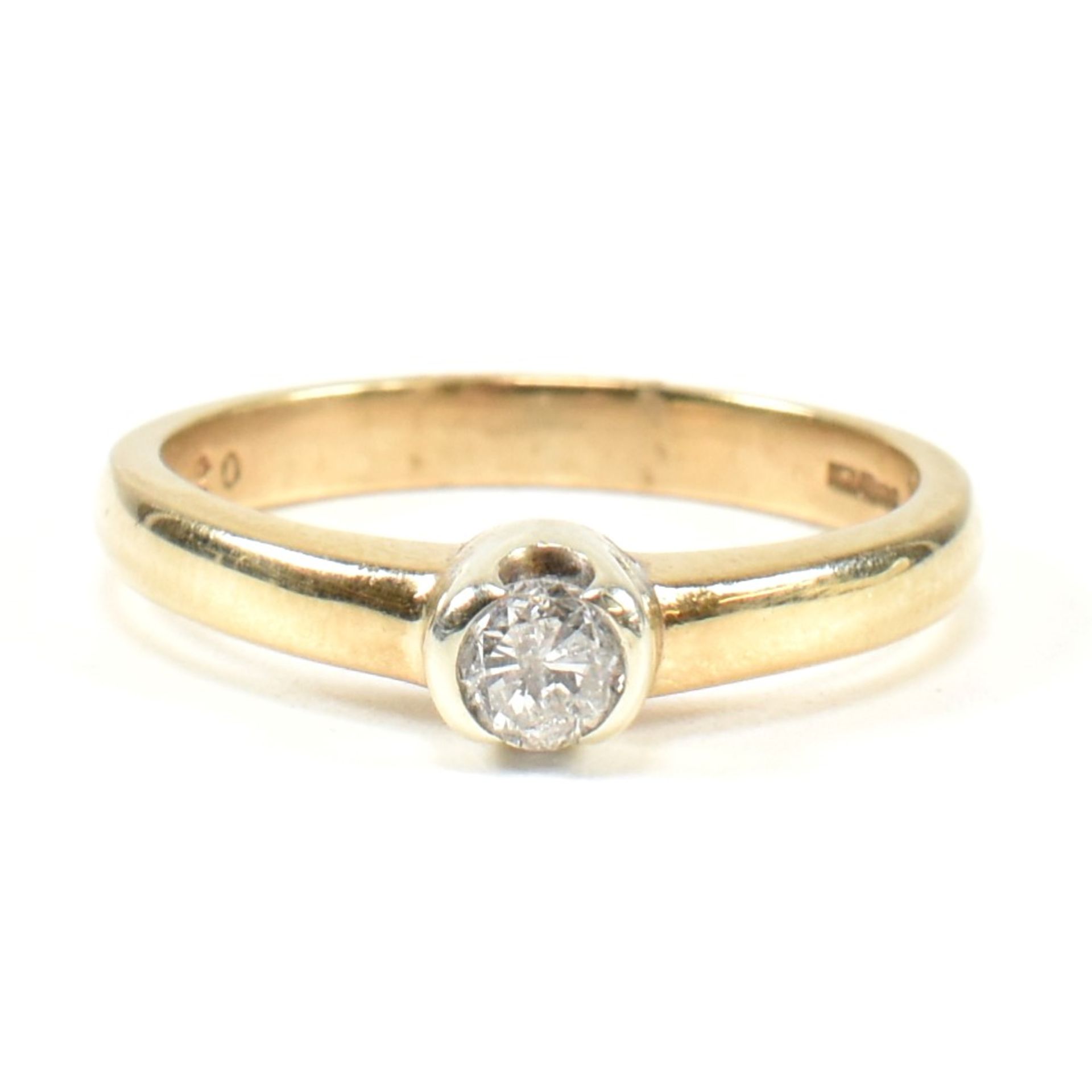 HALLMARKED 9CT GOLD & DIAMOND SOLITAIRE RING