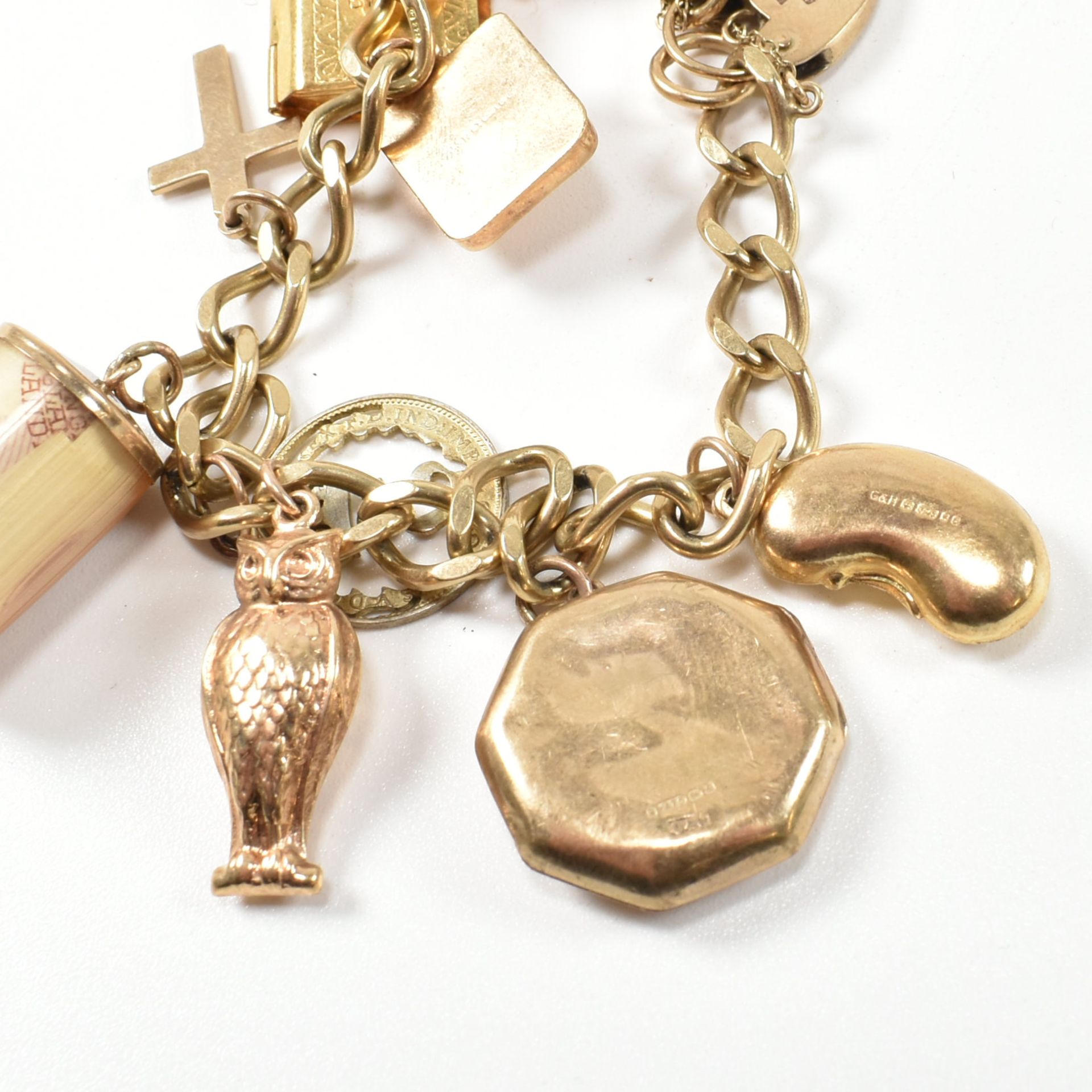 HALLMARKED 9CT GOLD CHARM BRACELET - Image 8 of 9