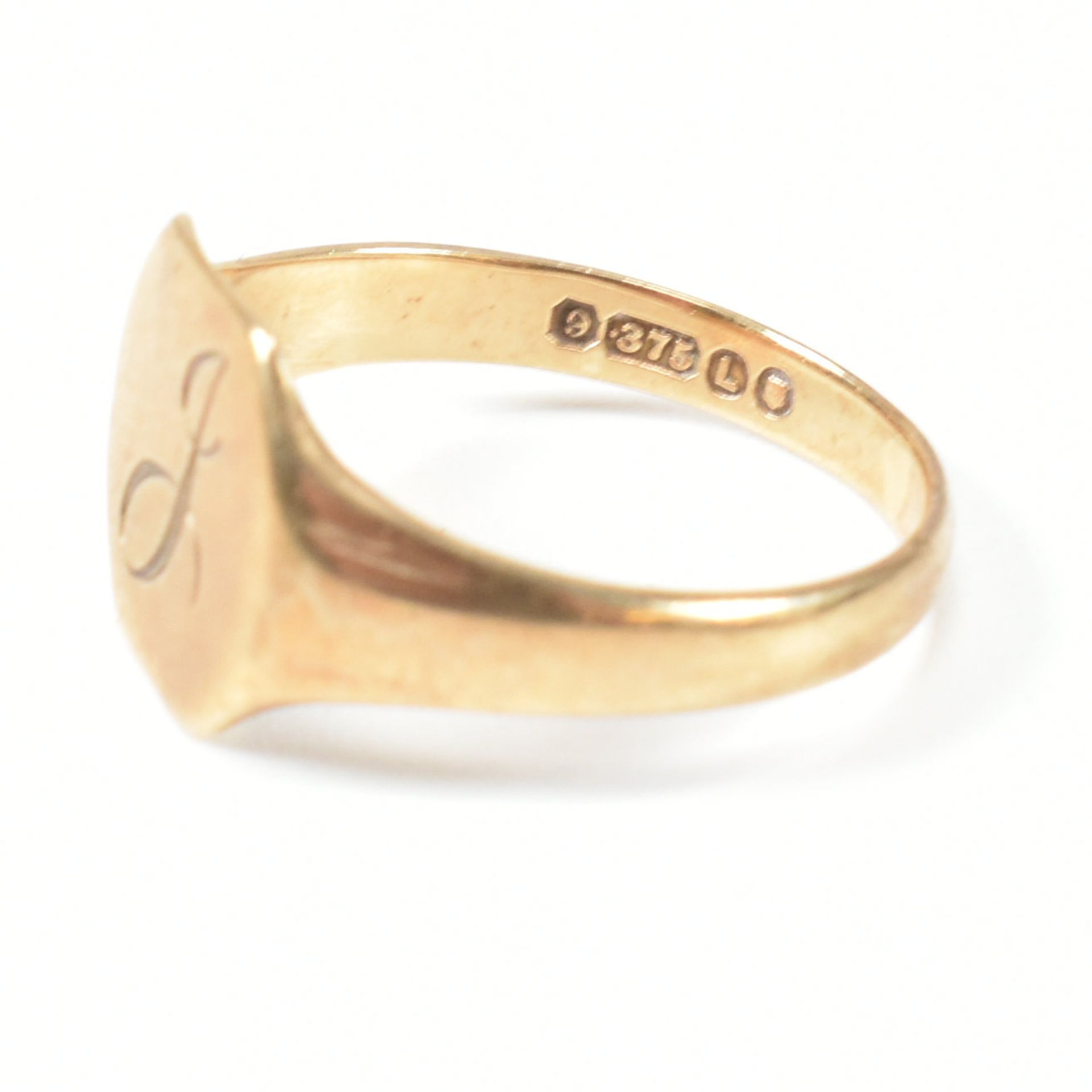 HALLMARKED 9CT GOLD SIGNET RING - Image 7 of 8