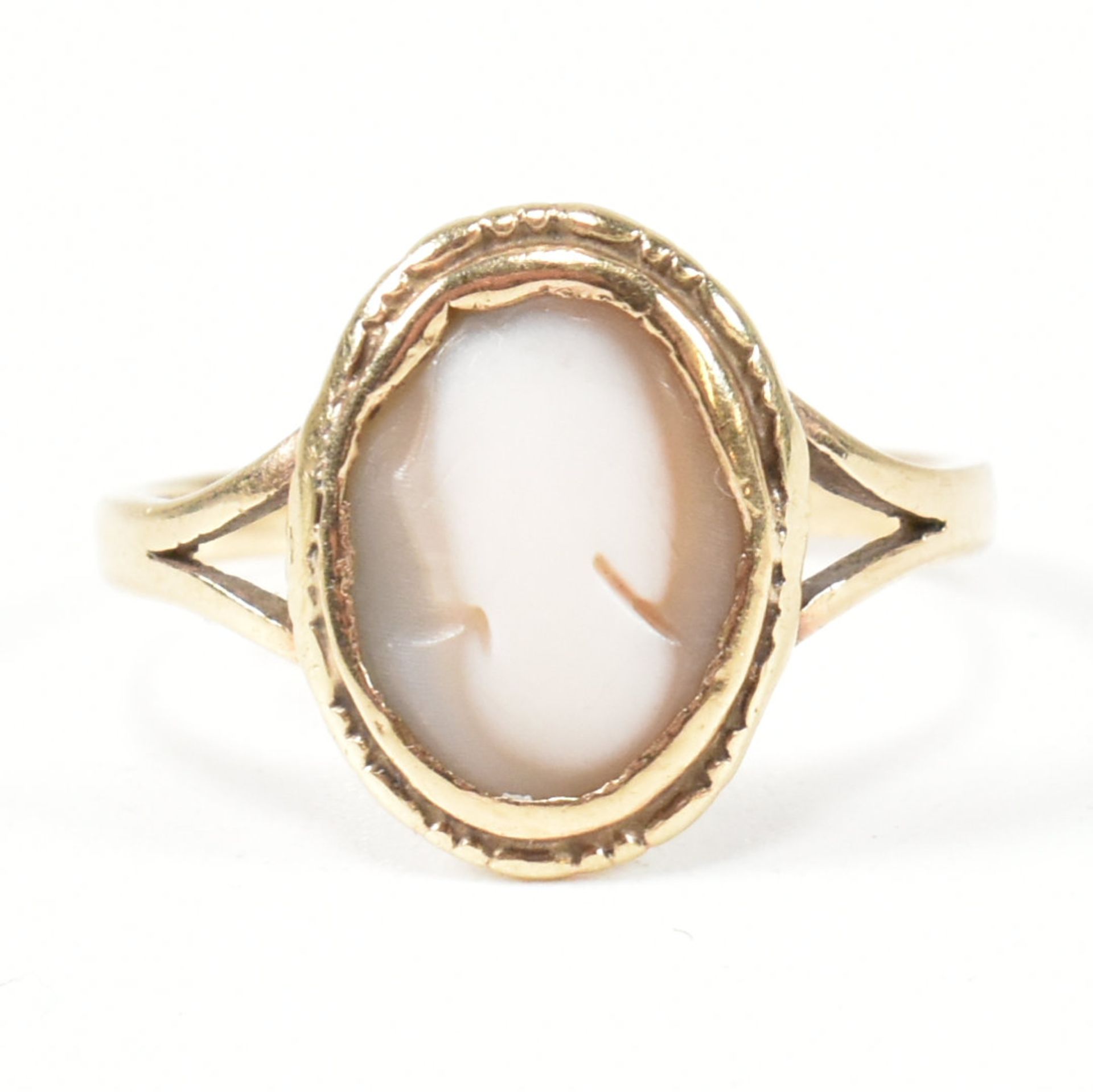 19TH CENTURY GOLD CAMEO RING