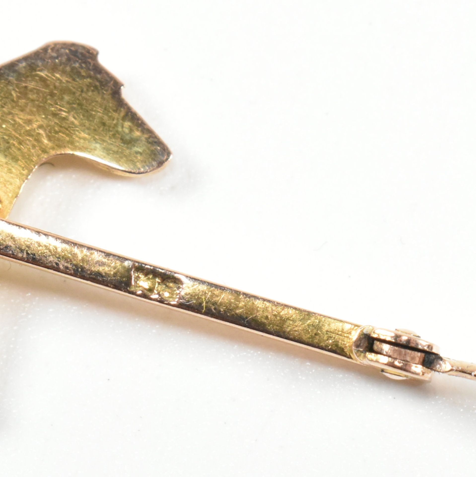 EARLY 20TH CENTURY 9CT GOLD TERRIER DOG BAR BROOCH PIN - Bild 6 aus 6