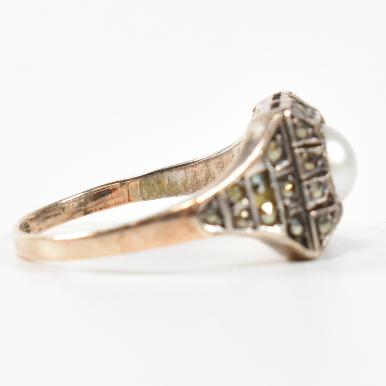 9CT GOLD PEARL & MARCASITE RING - Image 3 of 9