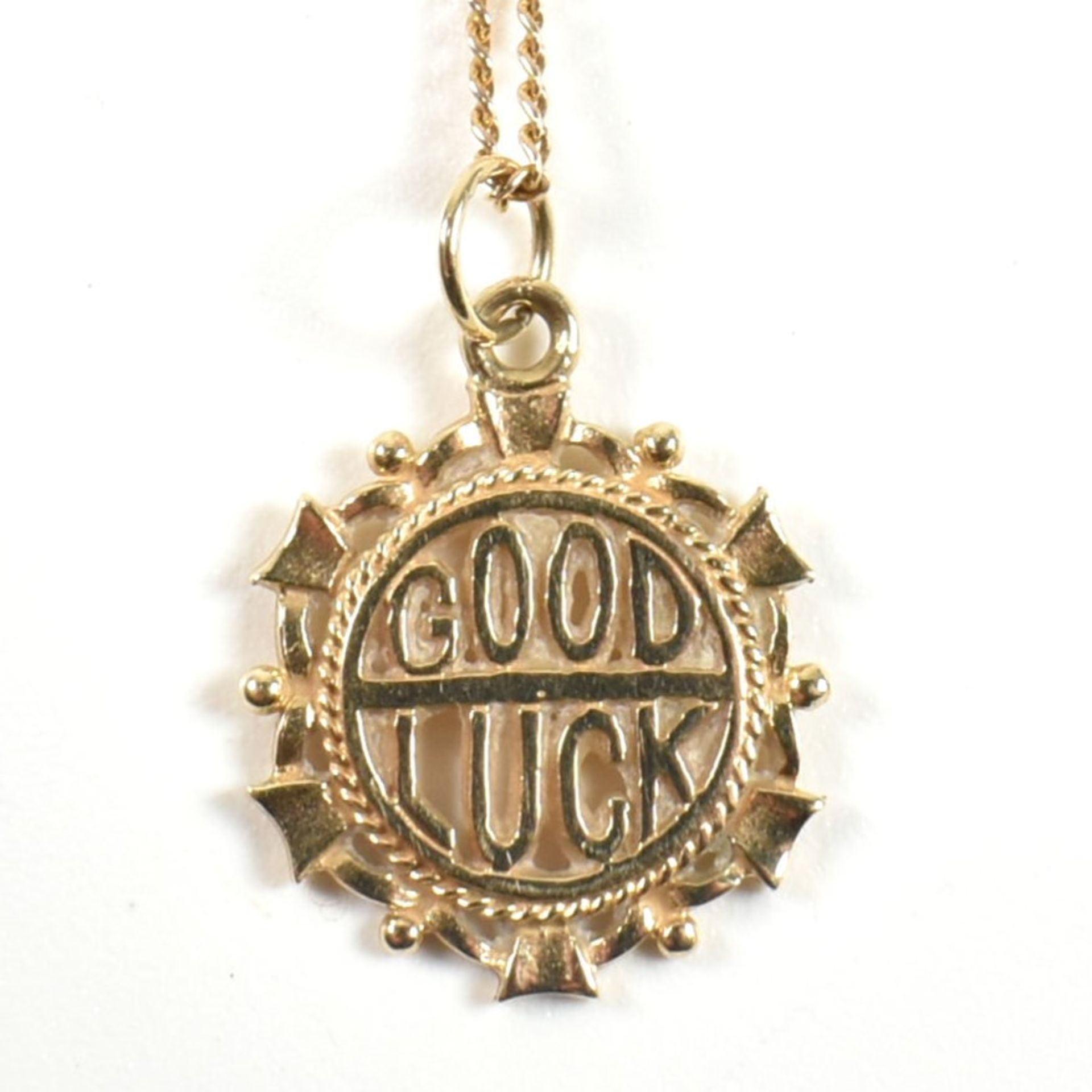 HALLMARKED 9CT GOLD CHAIN NECKLACE WITH GOOD LUCK PENDANT