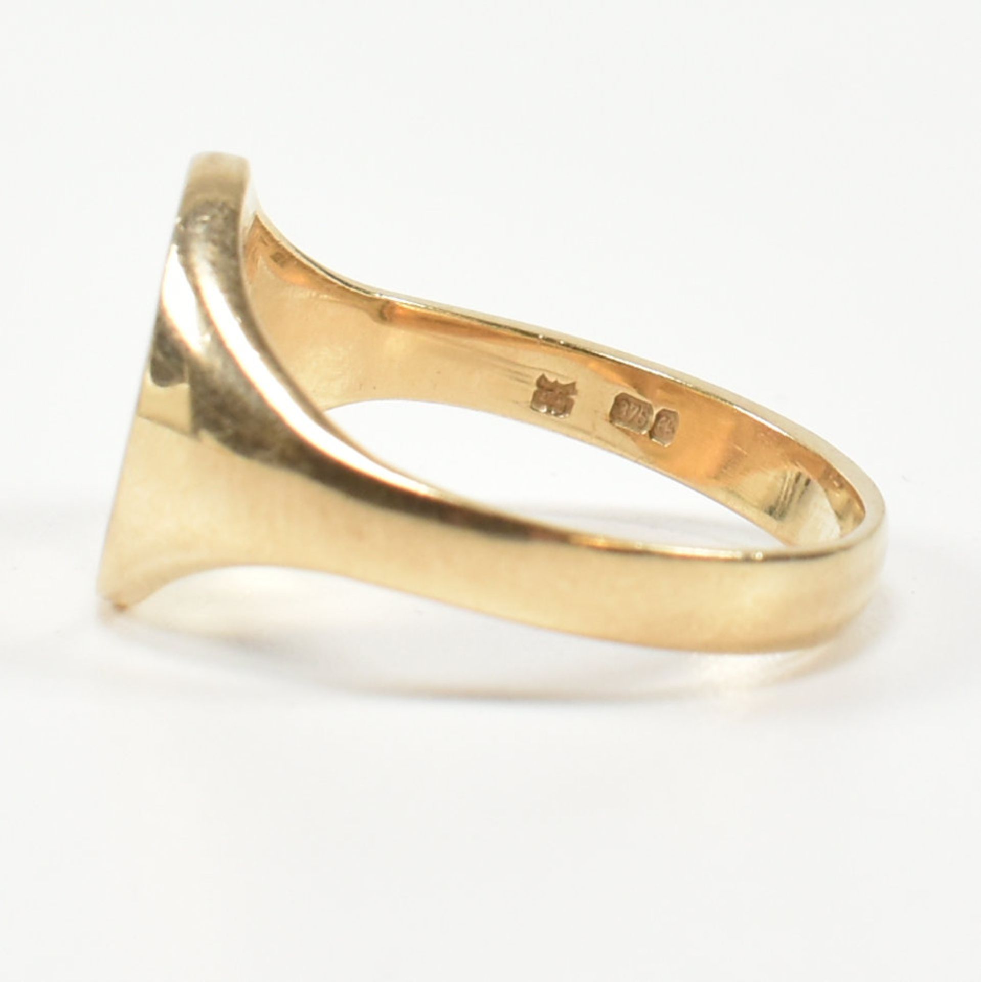 HALLMARKED 9CT GOLD SIGNET RING - Bild 6 aus 9