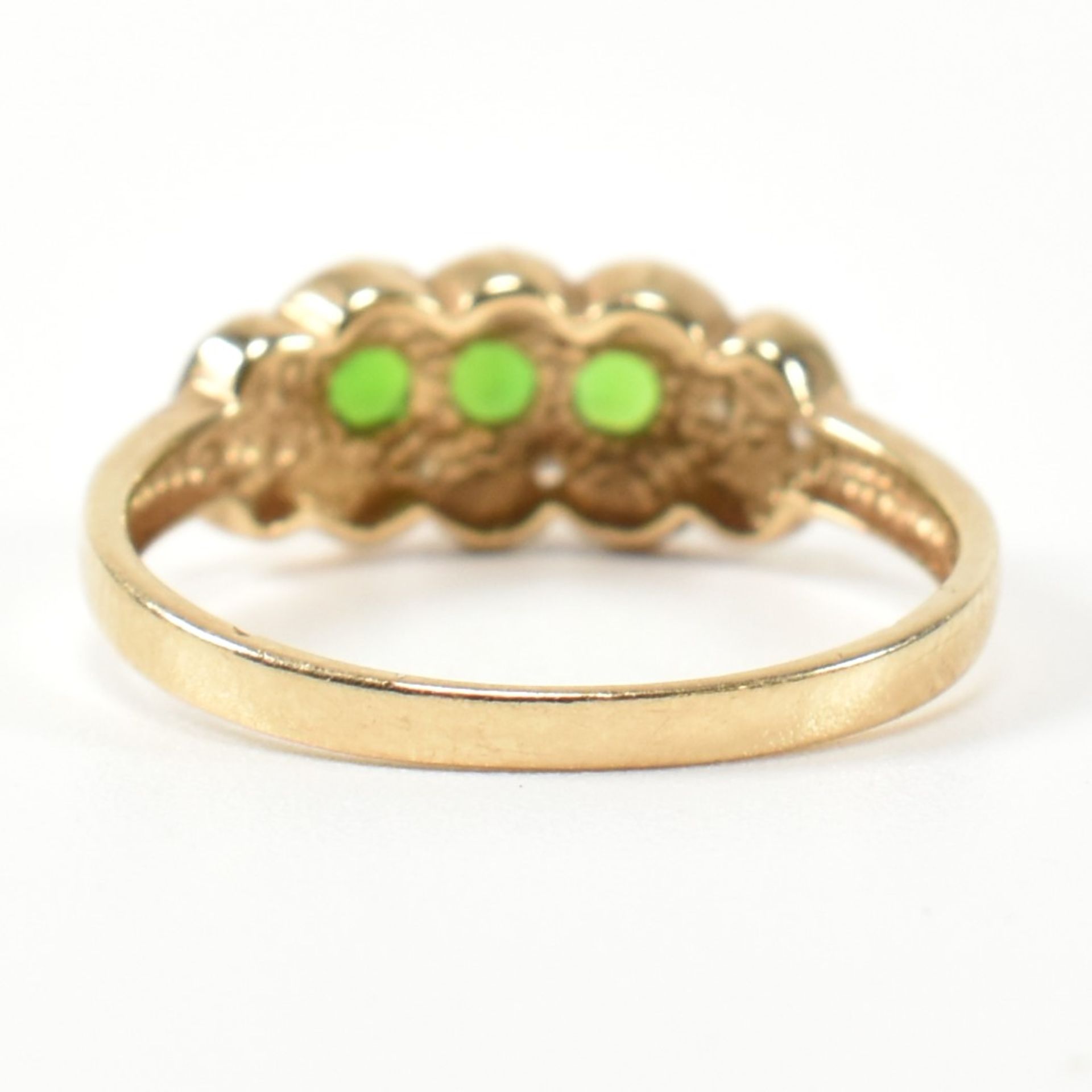 HALLMARKED 9CT GOLD DIOPSIDE & DIAMOND THREE STONE RING - Image 3 of 10