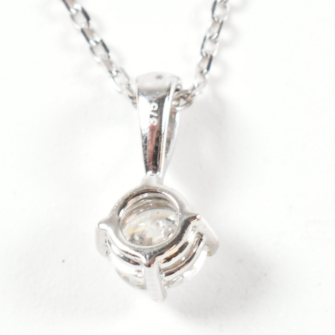 HALLMARKED 9CT WHITE GOLD & DIAMOND PENDANT NECKLACE - Image 5 of 5