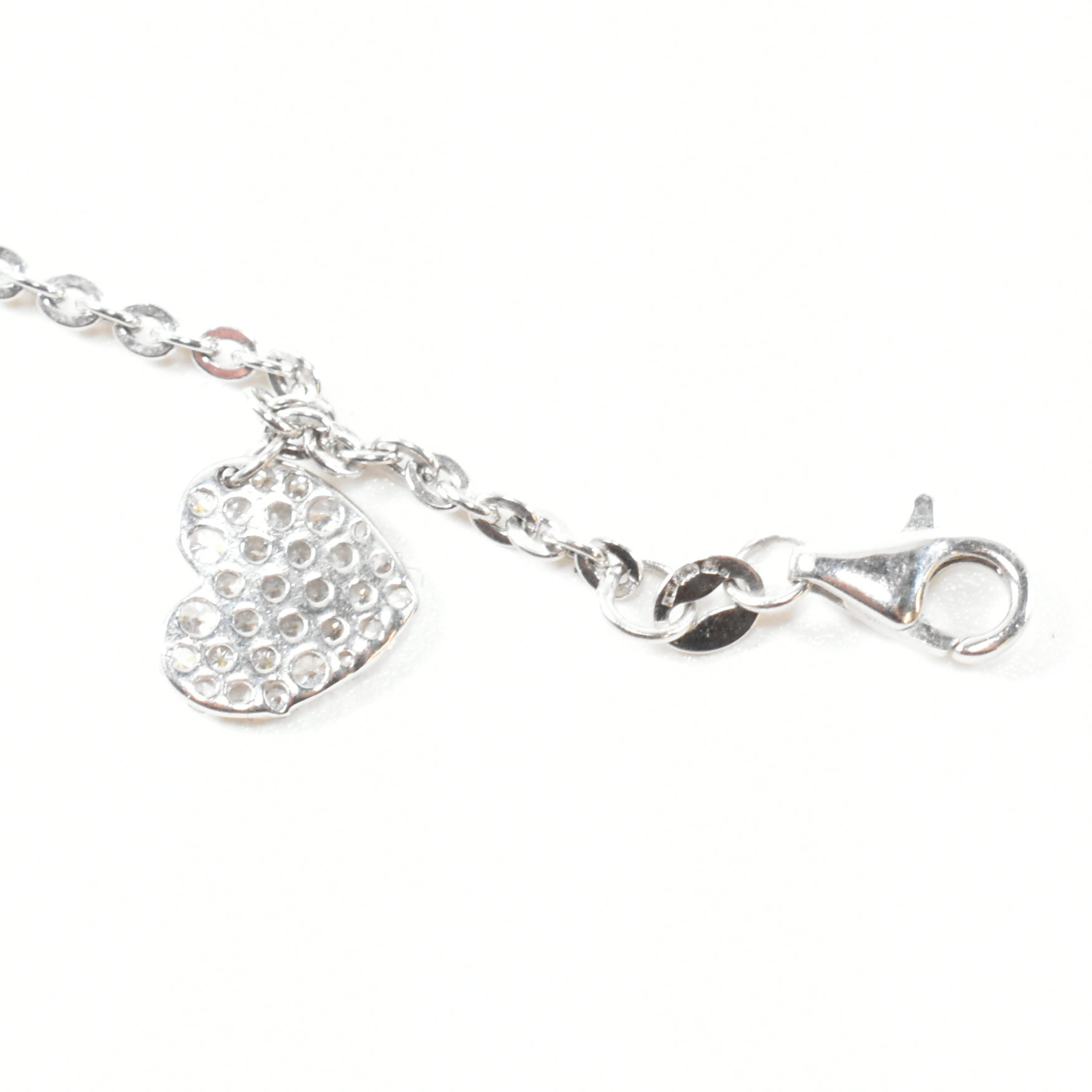 HALLMARKED 9CT WHITE GOLD & CZ HEART CHARM BRACELET - Image 6 of 6