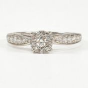 HALLMARKED 9CT GOLD & DIAMOND HALO RING