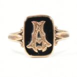 1930S 9CT GOLD & ENAMEL INITIAL SIGNET RING