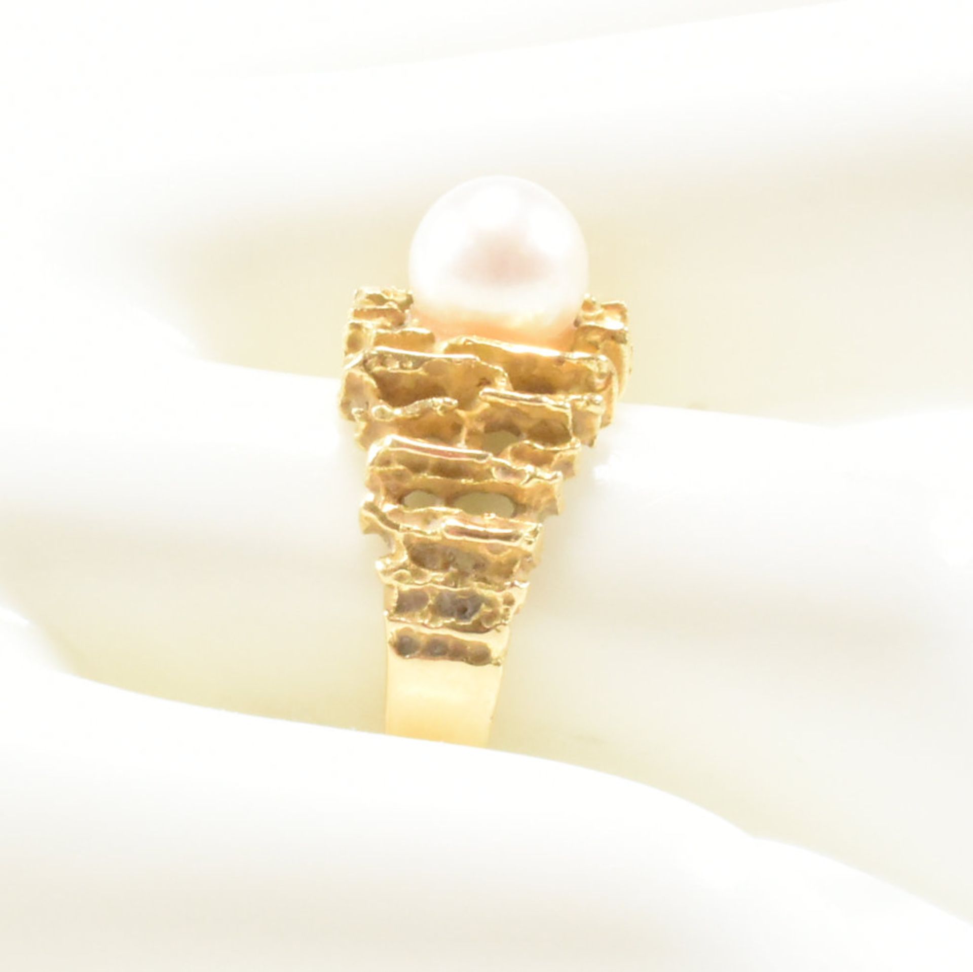 VINTAGE 18CT GOLD & PEARL DRESS RING - Image 7 of 7