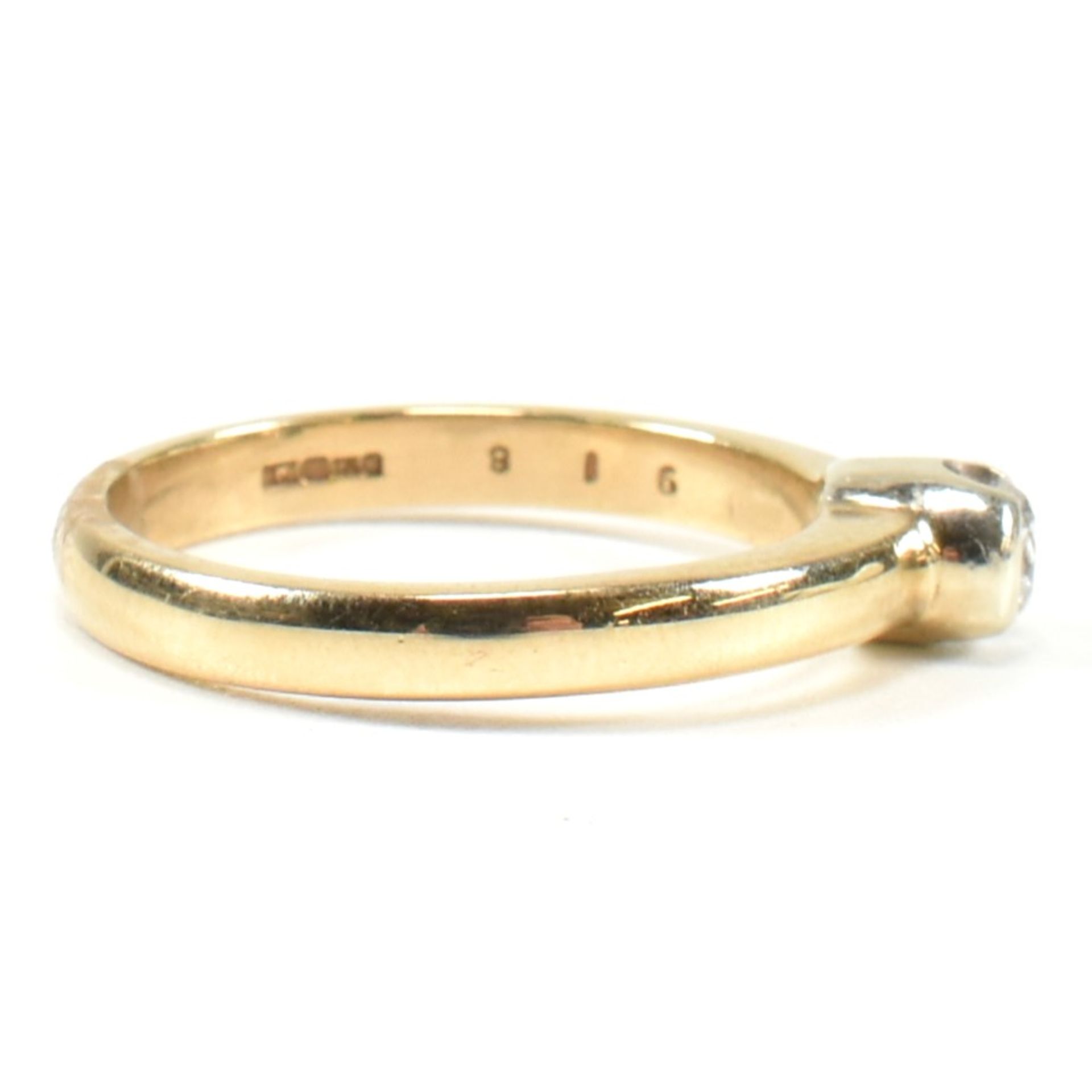 HALLMARKED 9CT GOLD & DIAMOND SOLITAIRE RING - Image 4 of 8