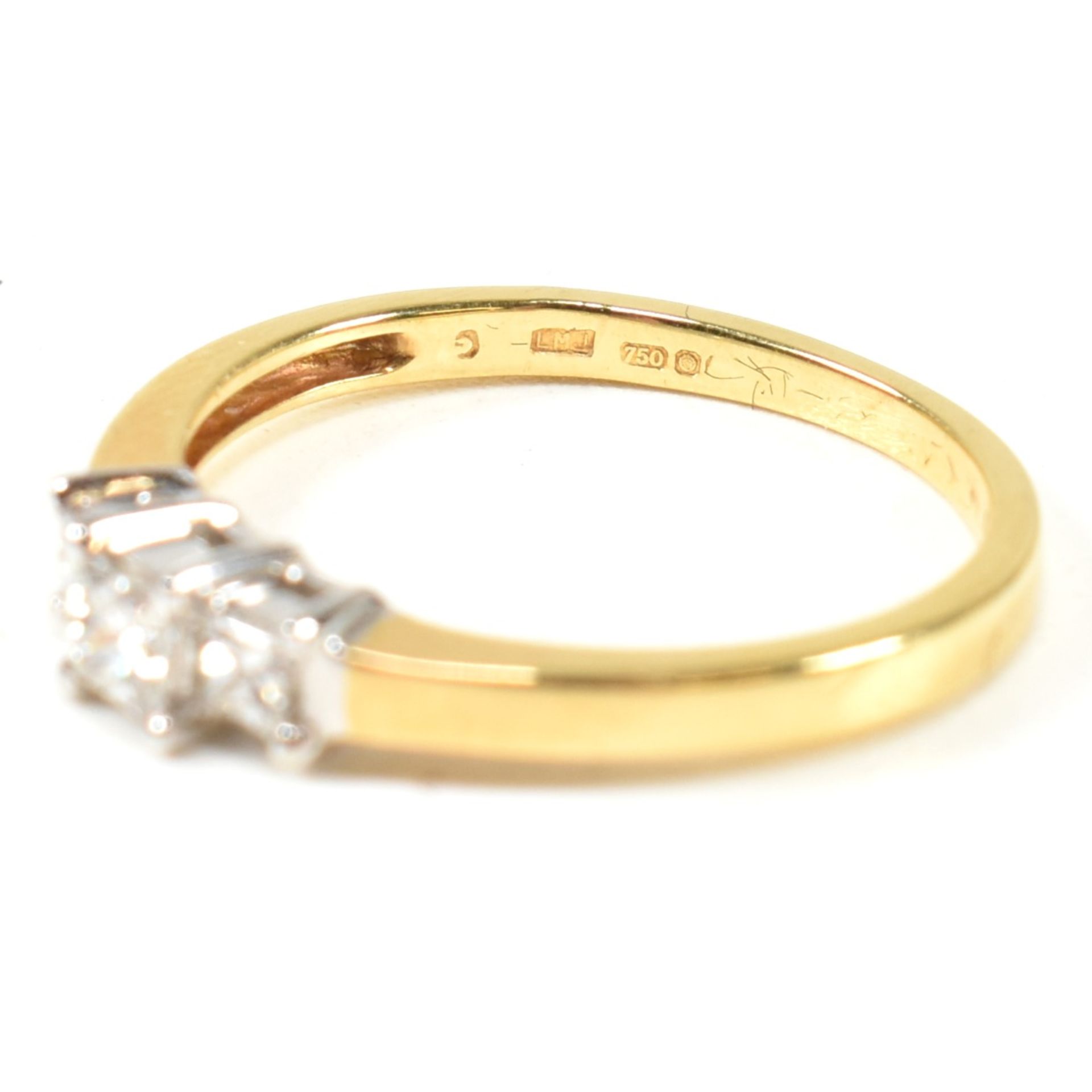 HALLMARKED 18CT GOLD & DIAMOND THREE STONE RING - Image 9 of 11