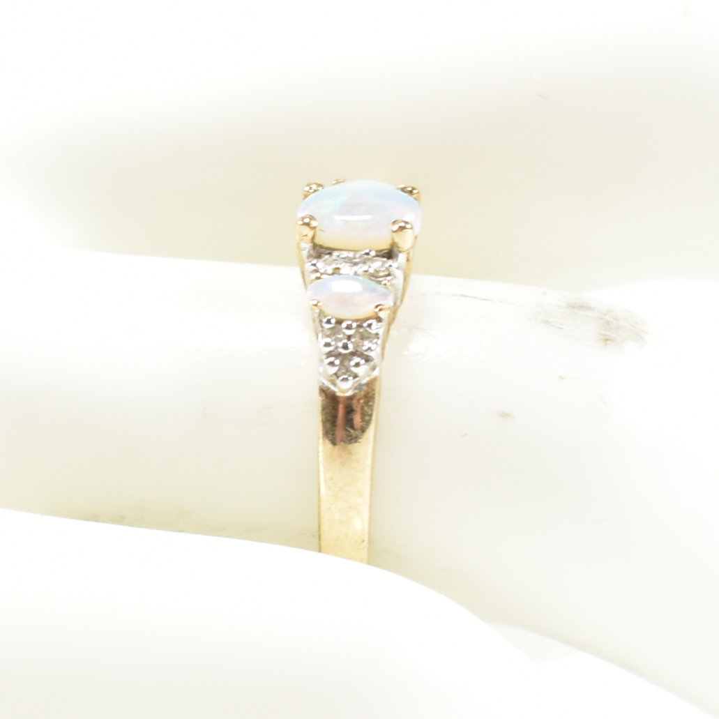 HALLMARKED 9CT GOLD OPAL & DIAMOND THREE STONE RING - Image 7 of 7