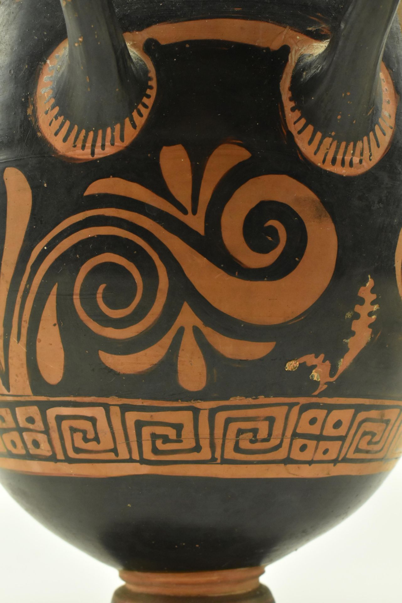 AFTER APULIAN (GREEK) - HAND PAINTED TERRACOTTA HYDRIA VASE - Image 7 of 9