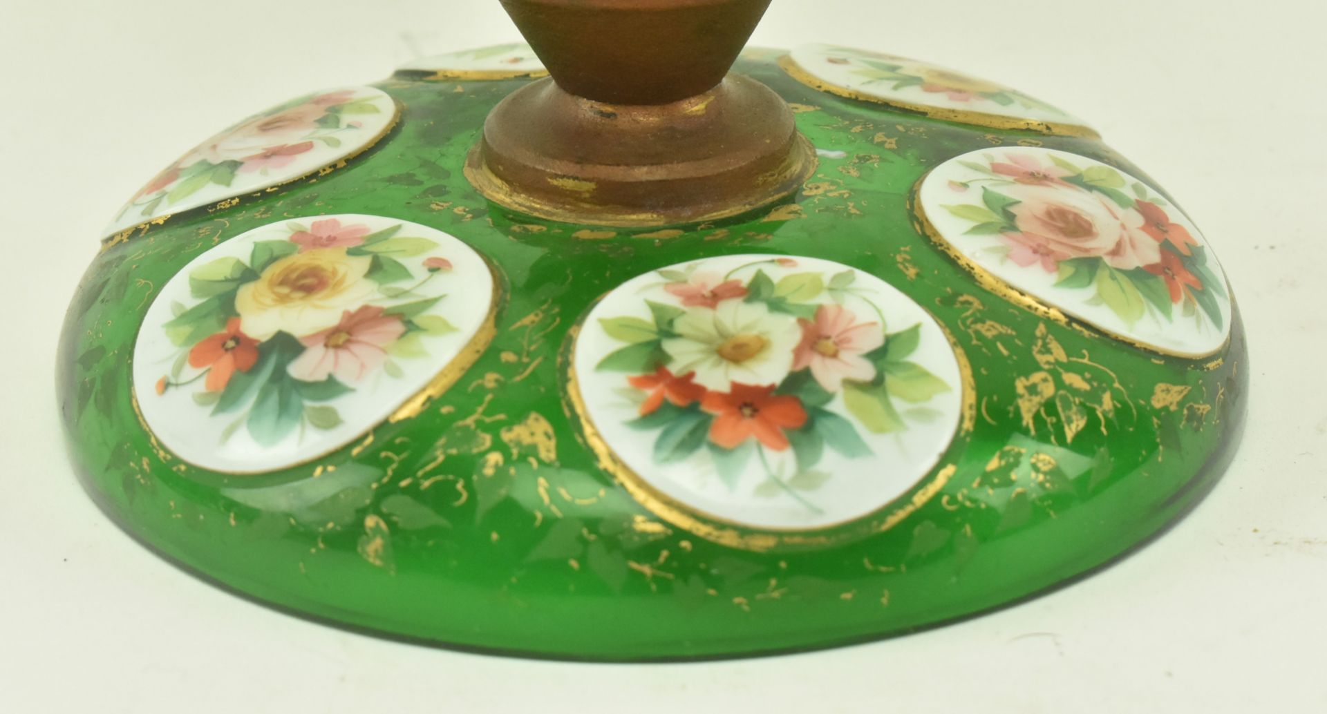 VICTORIAN BOHEMIAN GREEN GLASS & ENAMEL TABLE LUSTRE - Bild 6 aus 7