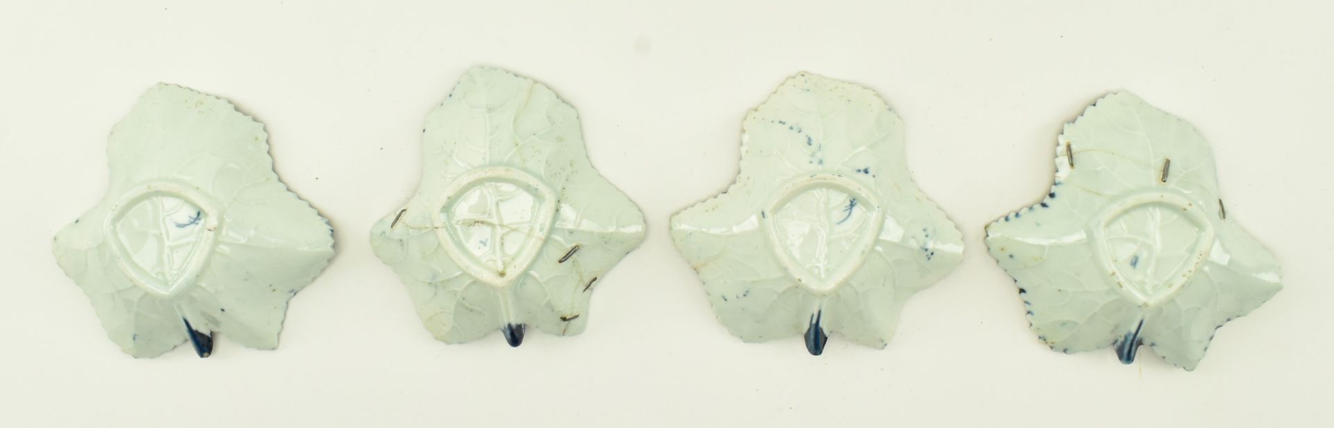 FOUR 18TH CENTURY WORCESTER BLUE & WHITE LEAF PICKLE DISHES - Image 7 of 9