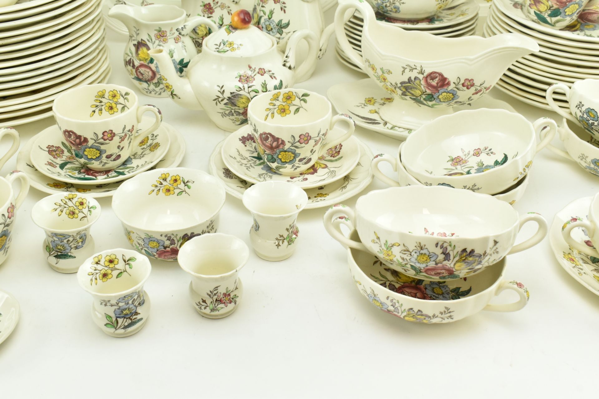 COPELAND SPODE - EXTENSIVE GAINSBOROUGH DINNER SERVICE - Image 5 of 12