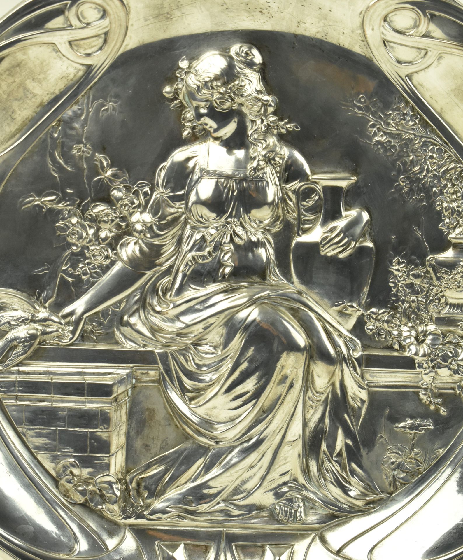 PAIR OF WMF ART NOUVEAU SILVER PLATED ALLEGORICAL CHARGERS - Image 3 of 9