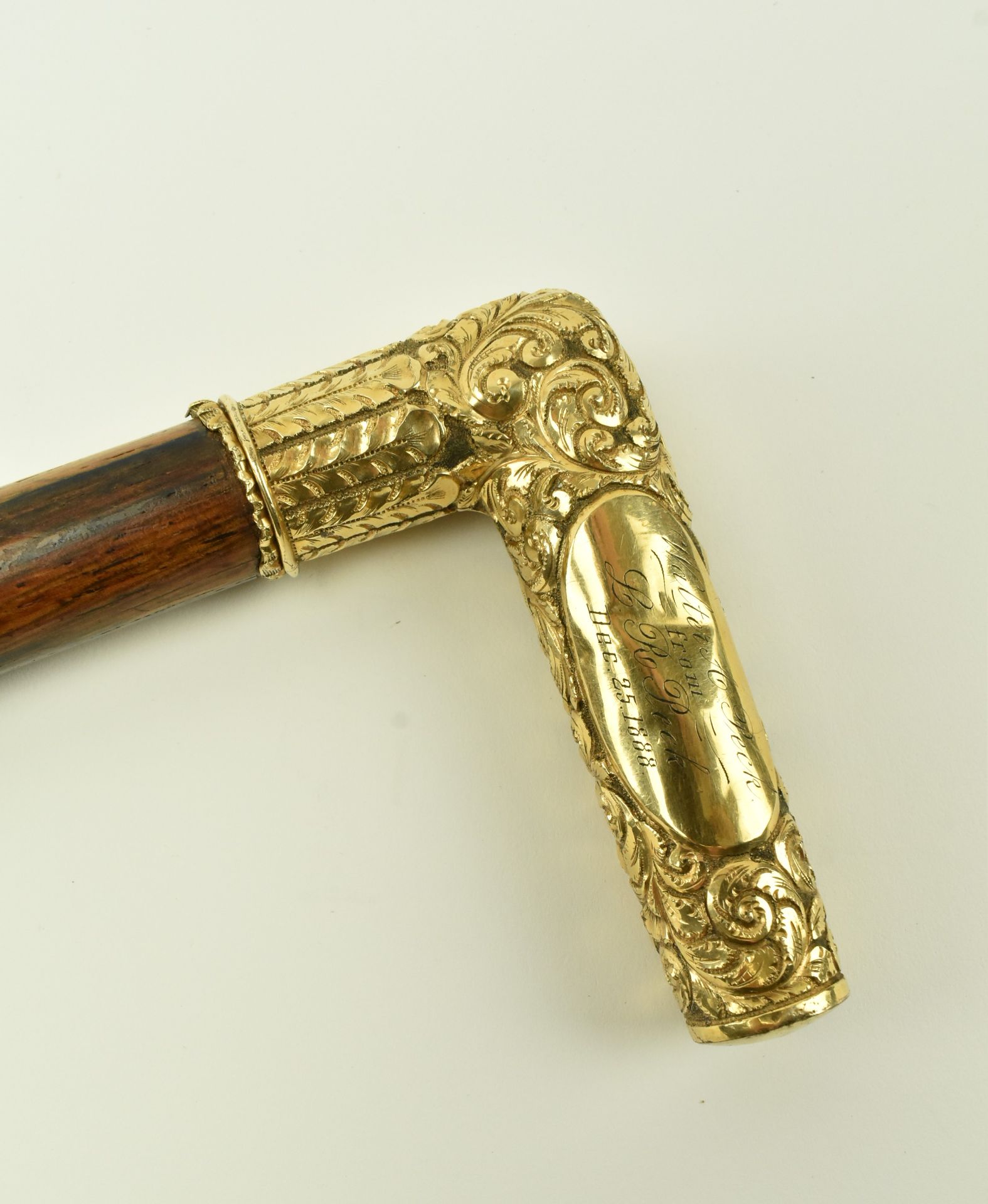 19TH CENTURY GOLD PLATED HANDLE OAK WALKING STICK - Image 2 of 5