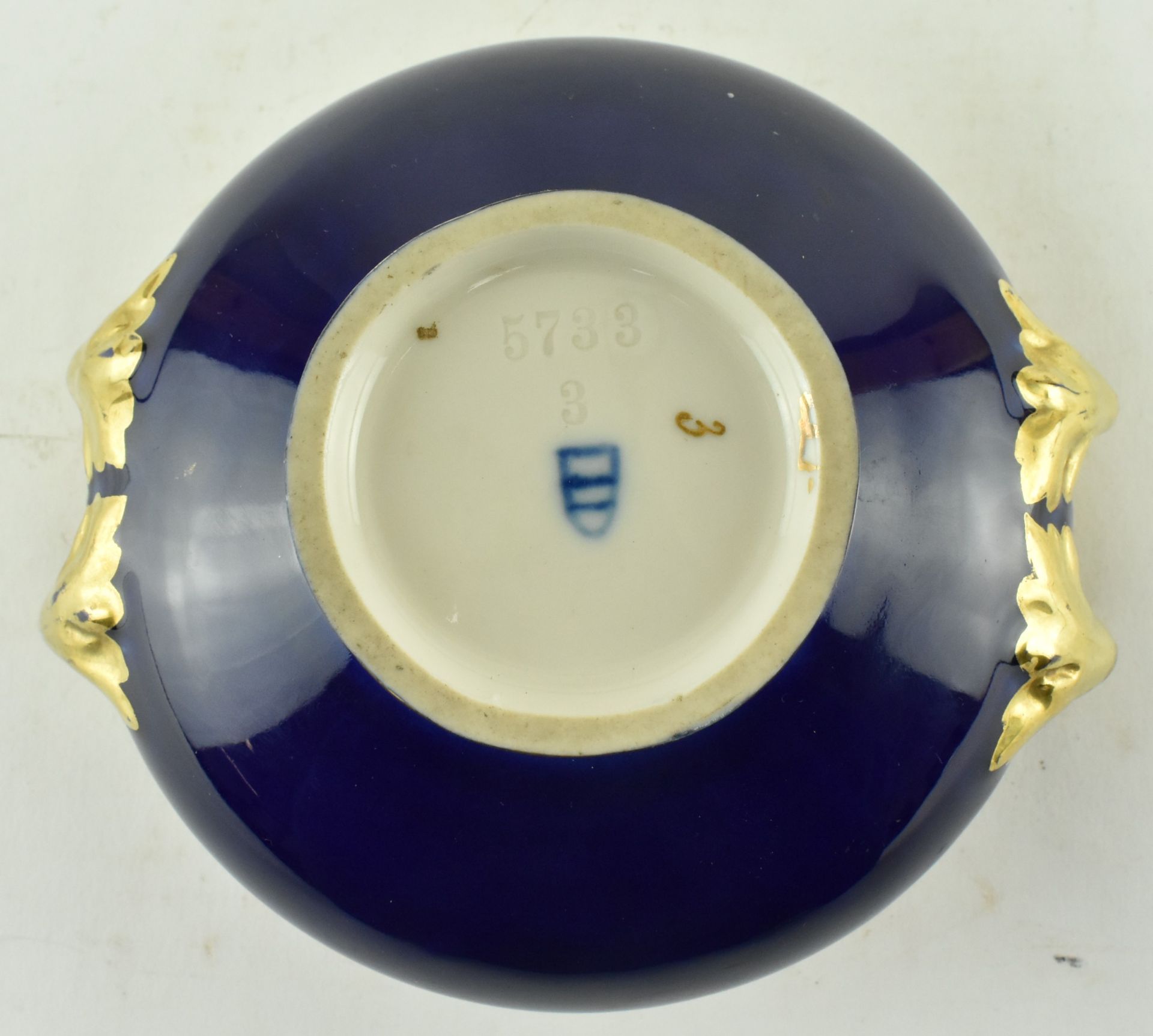 ROYAL VIENNA - LATE 19TH CENTURY BONE CHINA TWIN HANDLED BOWL - Image 5 of 6