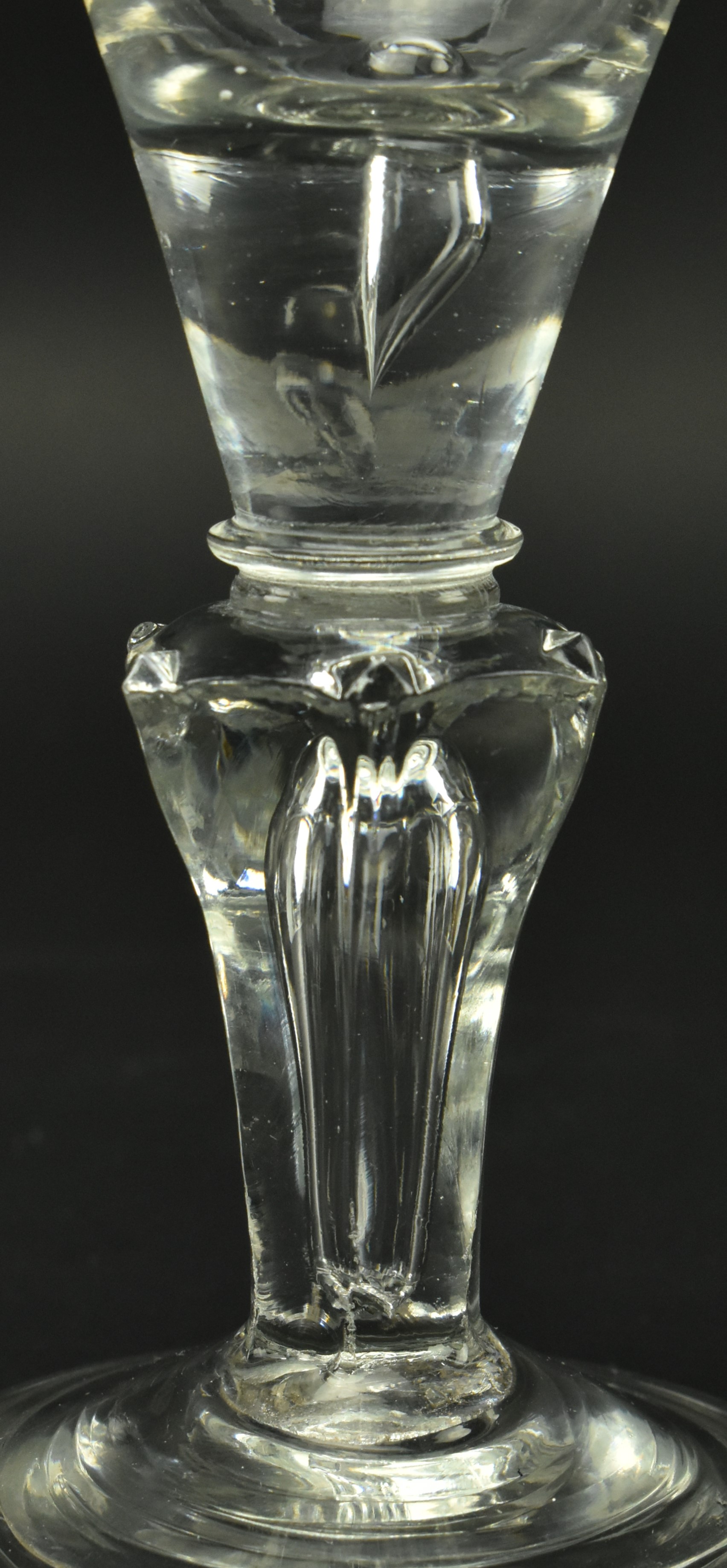 GEORGE I EARLY 18TH CENTURY ENGLISH LEAD WINE GLASS - Image 4 of 6