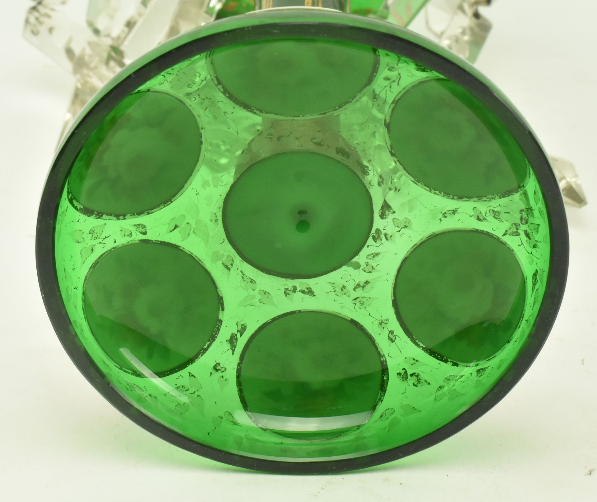 VICTORIAN BOHEMIAN GREEN GLASS & ENAMEL TABLE LUSTRE - Image 7 of 7